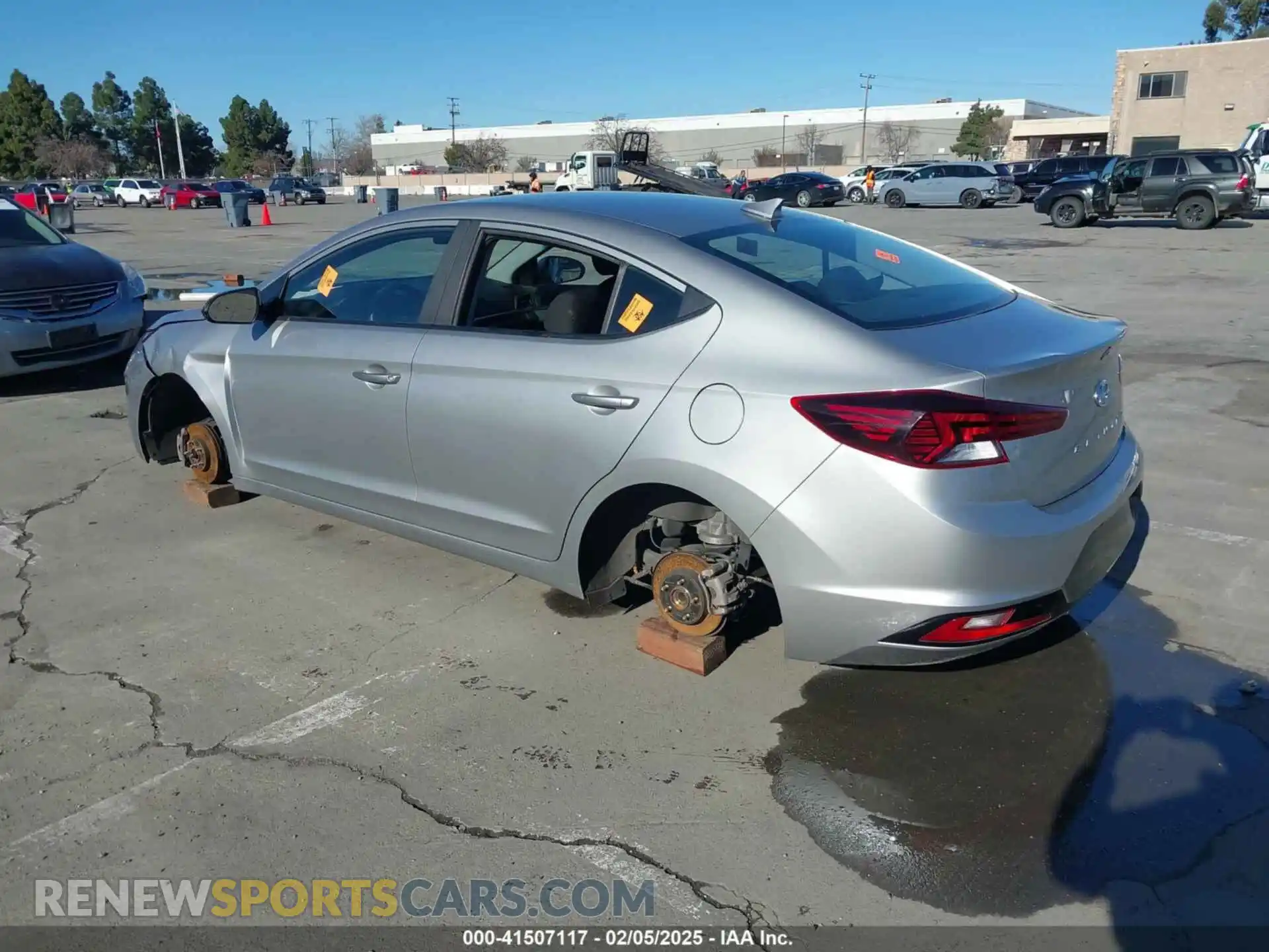 3 Photograph of a damaged car 5NPD84LF4LH596285 HYUNDAI ELANTRA 2020