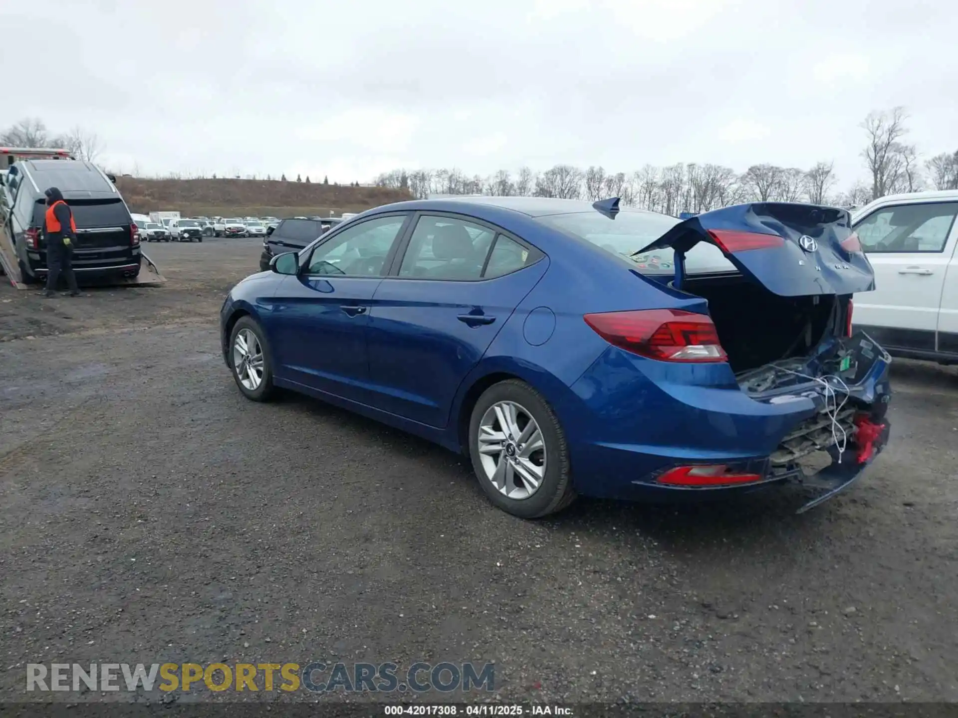 3 Photograph of a damaged car 5NPD84LF4LH630810 HYUNDAI ELANTRA 2020