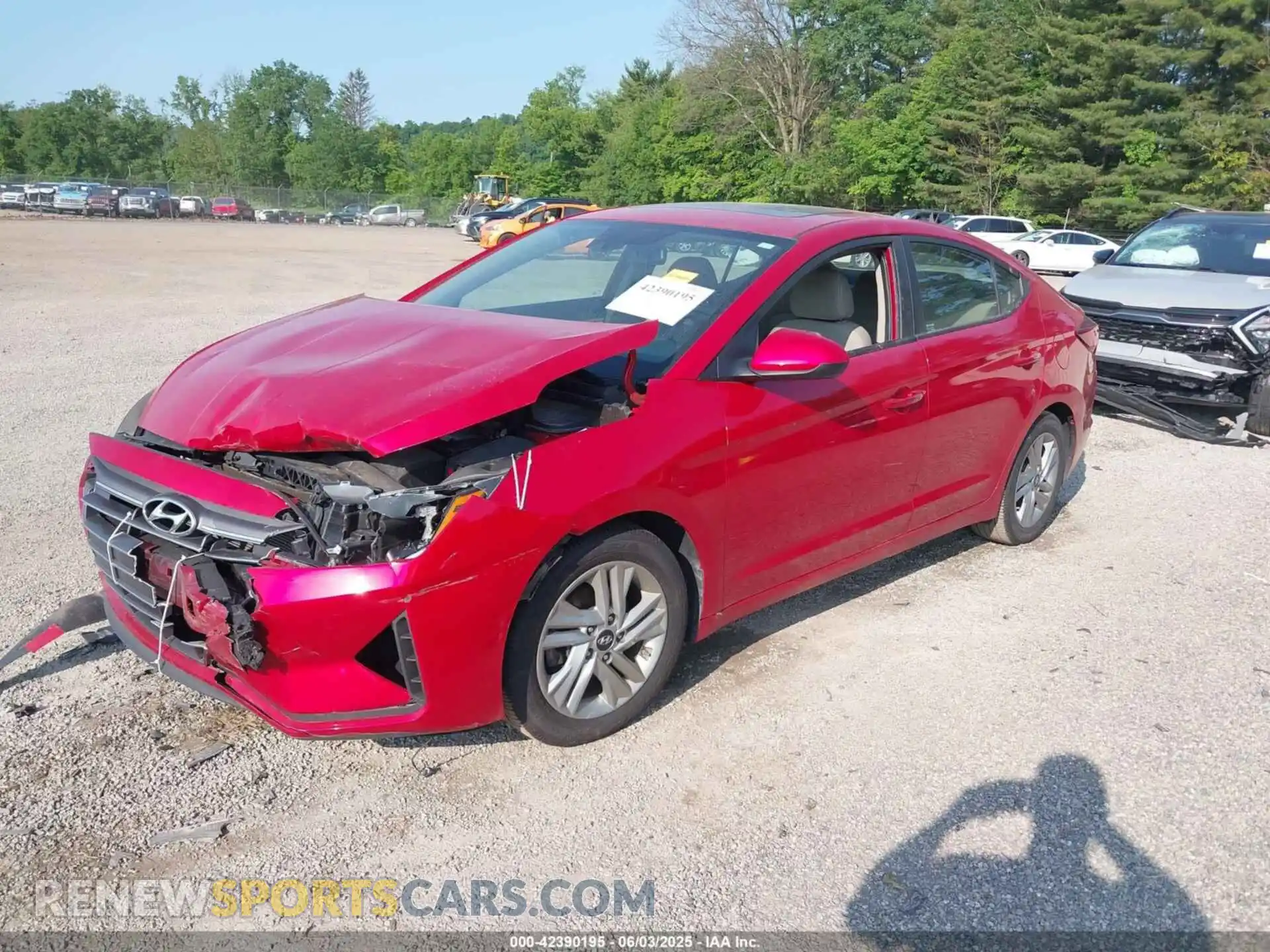 2 Photograph of a damaged car 5NPD84LF4LH632847 HYUNDAI ELANTRA 2020