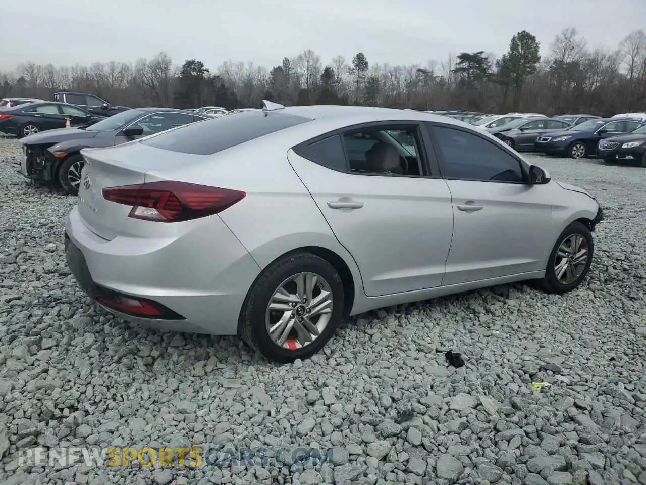 3 Photograph of a damaged car 5NPD84LF5LH512412 HYUNDAI ELANTRA 2020