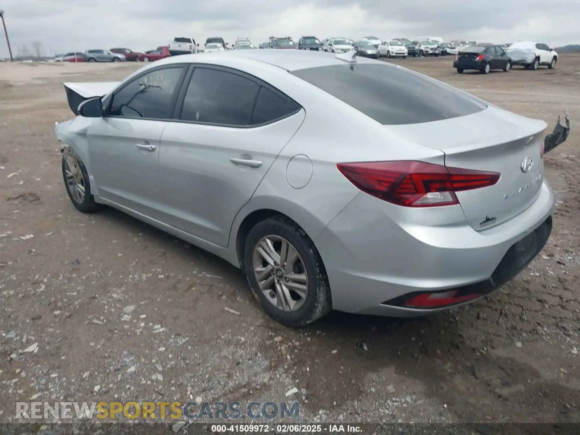 3 Photograph of a damaged car 5NPD84LF5LH513558 HYUNDAI ELANTRA 2020