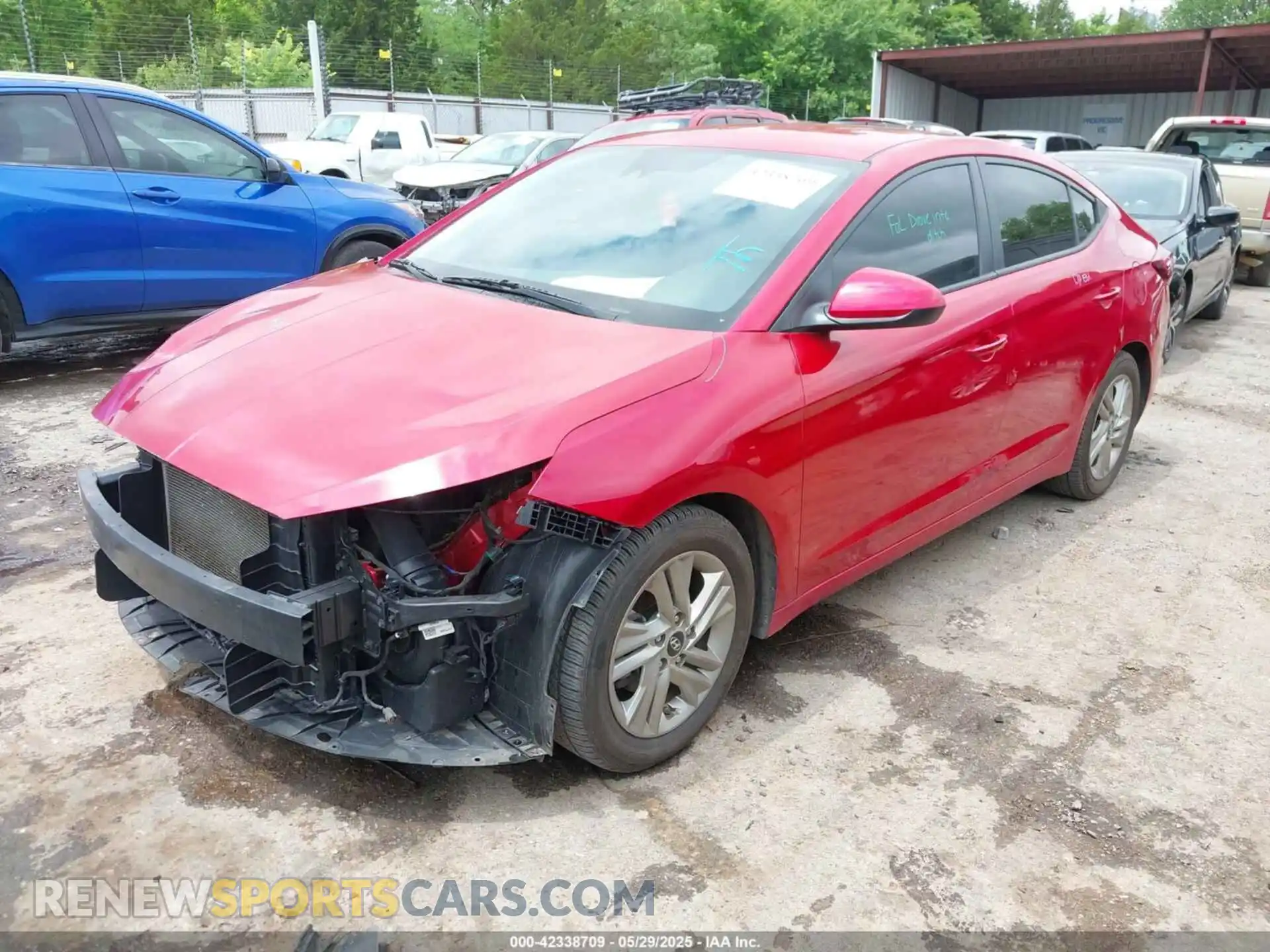 2 Photograph of a damaged car 5NPD84LF5LH569077 HYUNDAI ELANTRA 2020
