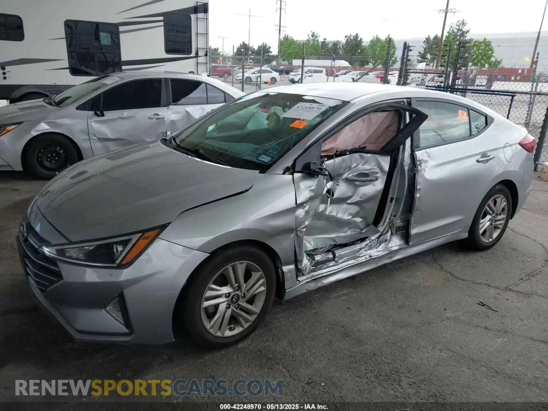 2 Photograph of a damaged car 5NPD84LF5LH577311 HYUNDAI ELANTRA 2020