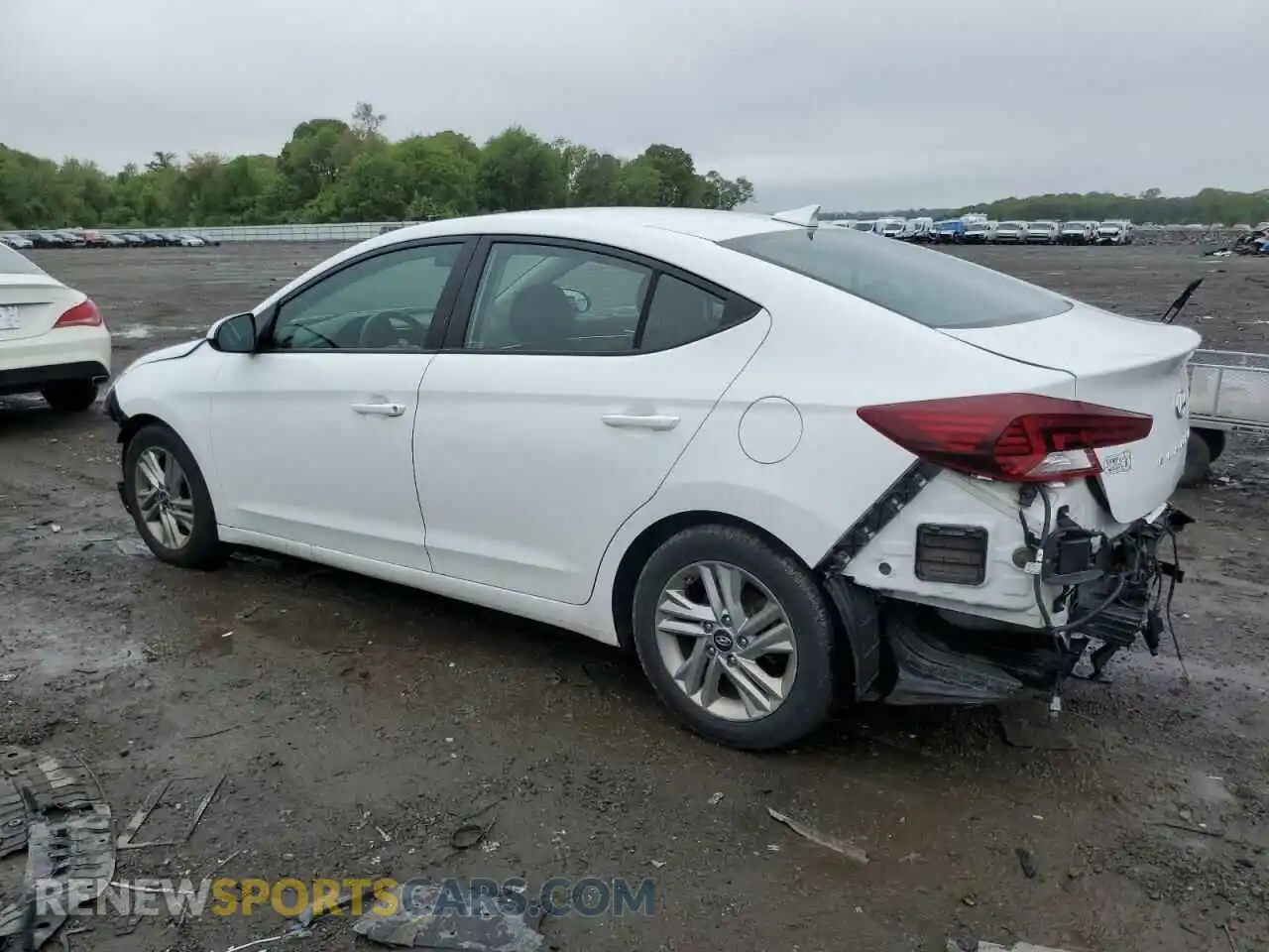 2 Photograph of a damaged car 5NPD84LF5LH632324 HYUNDAI ELANTRA 2020