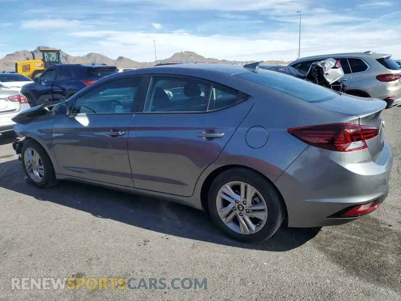 2 Photograph of a damaged car 5NPD84LF6LH520101 HYUNDAI ELANTRA 2020