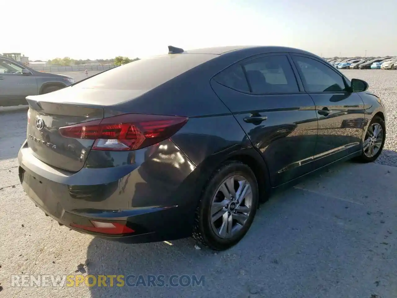 3 Photograph of a damaged car 5NPD84LF6LH620716 HYUNDAI ELANTRA 2020