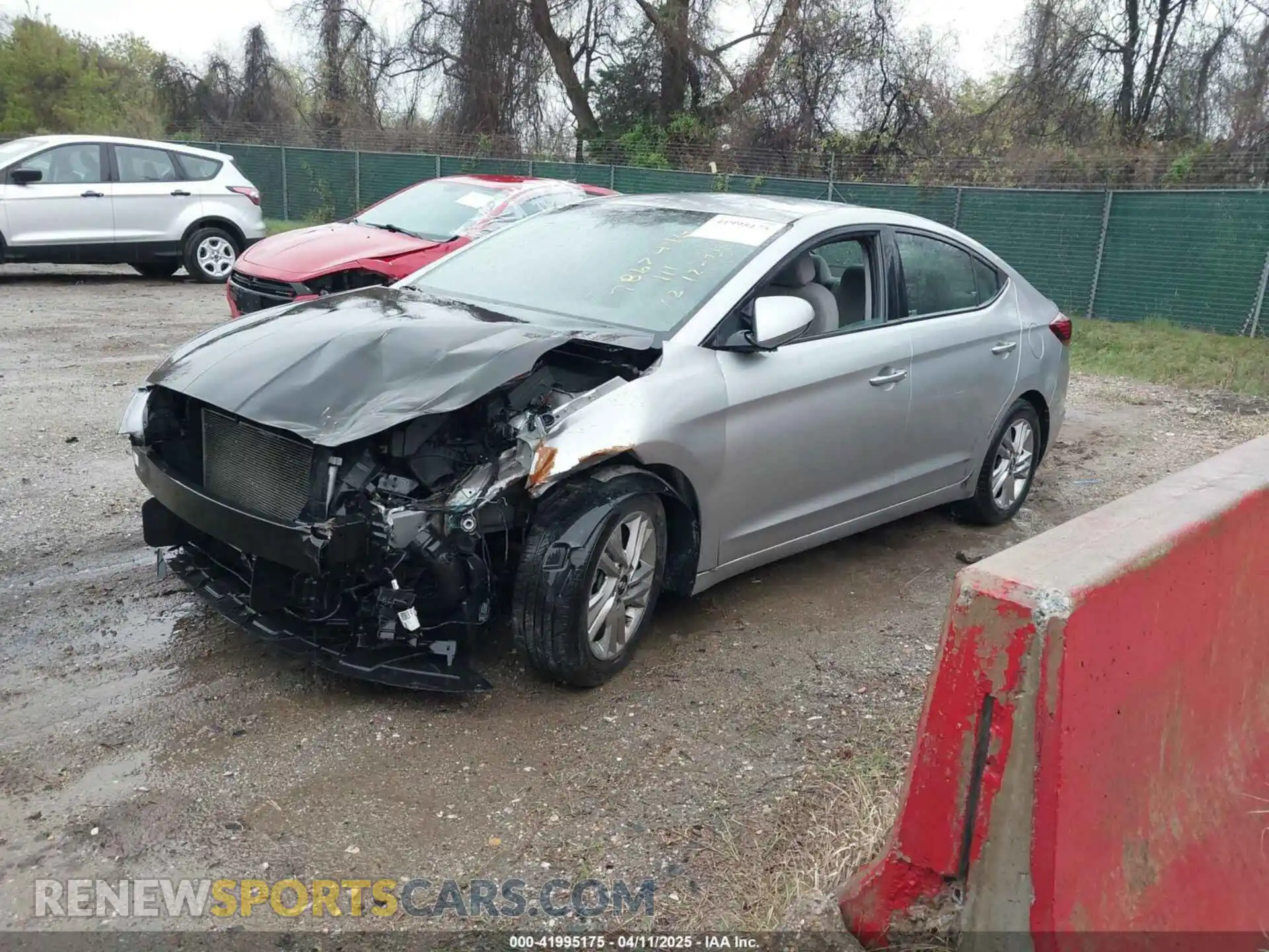 2 Photograph of a damaged car 5NPD84LF7LH558291 HYUNDAI ELANTRA 2020