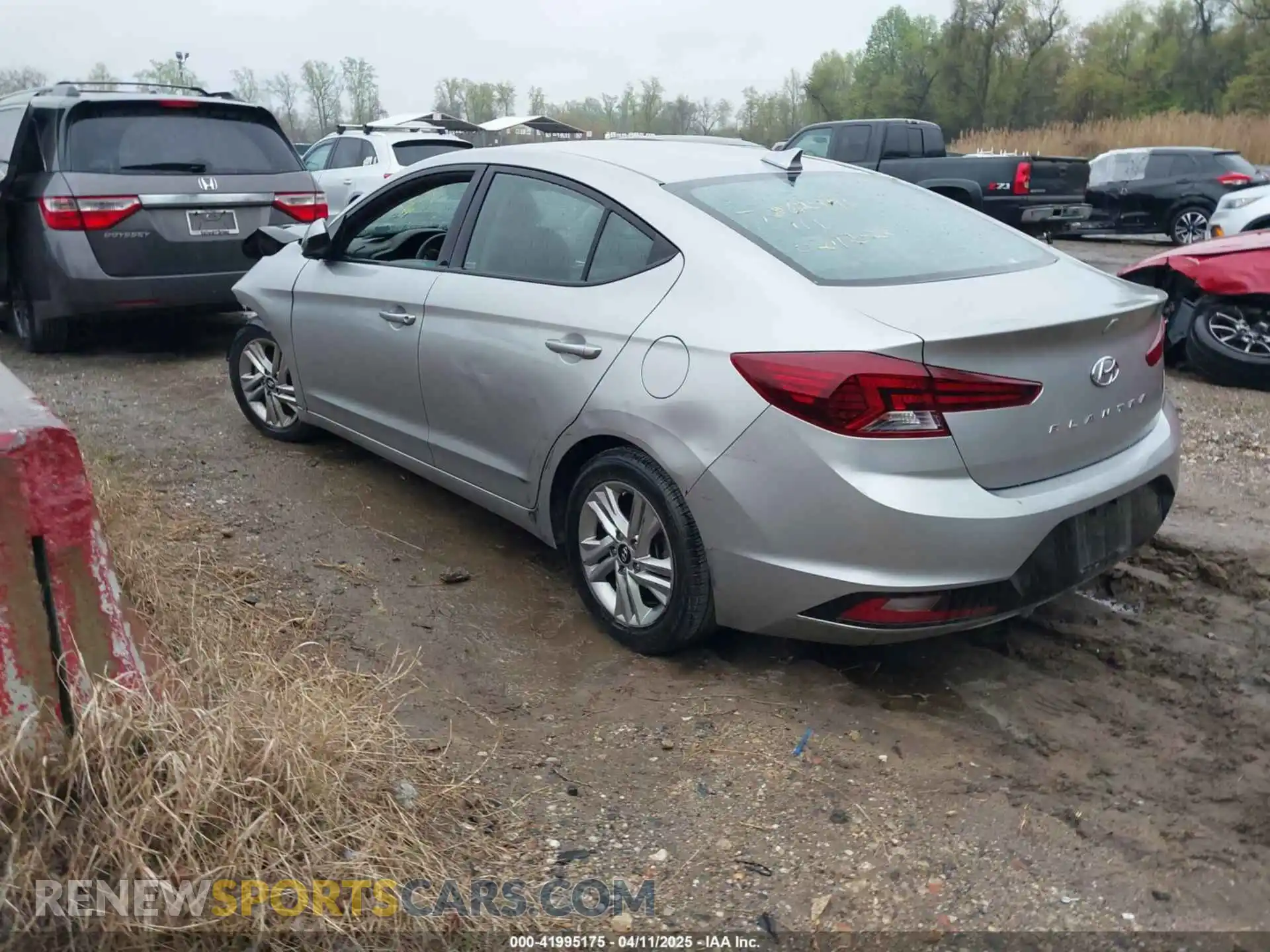 3 Photograph of a damaged car 5NPD84LF7LH558291 HYUNDAI ELANTRA 2020