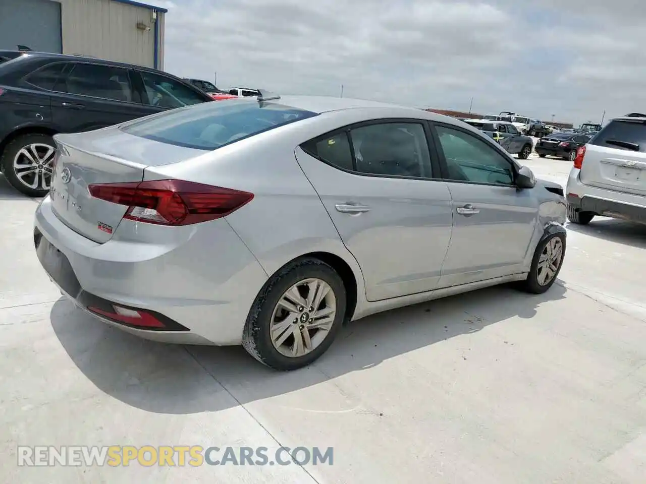 3 Photograph of a damaged car 5NPD84LF7LH564169 HYUNDAI ELANTRA 2020
