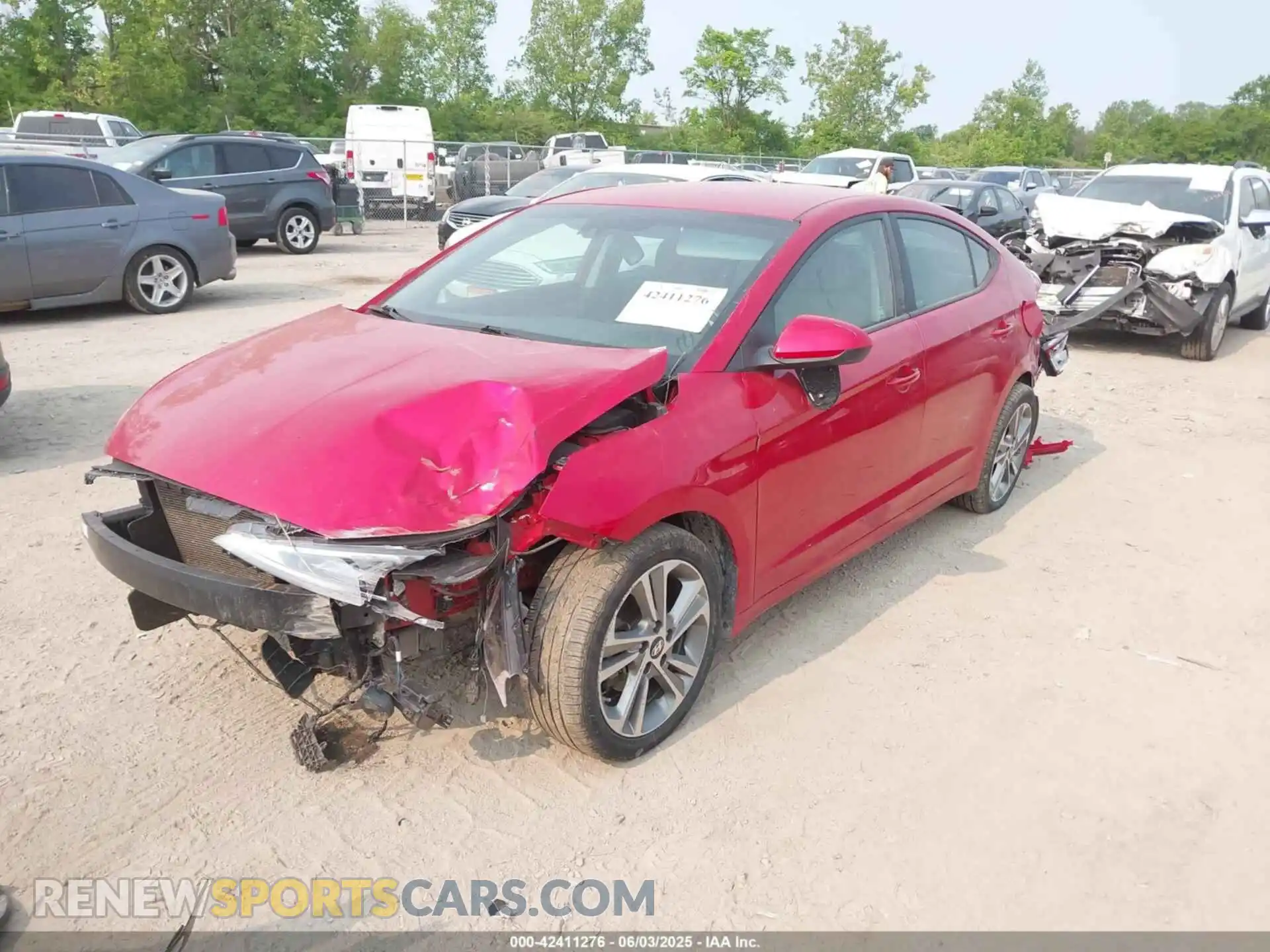 2 Photograph of a damaged car 5NPD84LF7LH567833 HYUNDAI ELANTRA 2020