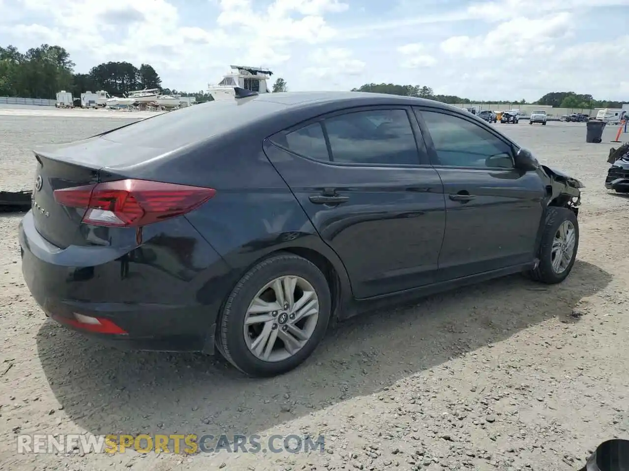 3 Photograph of a damaged car 5NPD84LF7LH613211 HYUNDAI ELANTRA 2020
