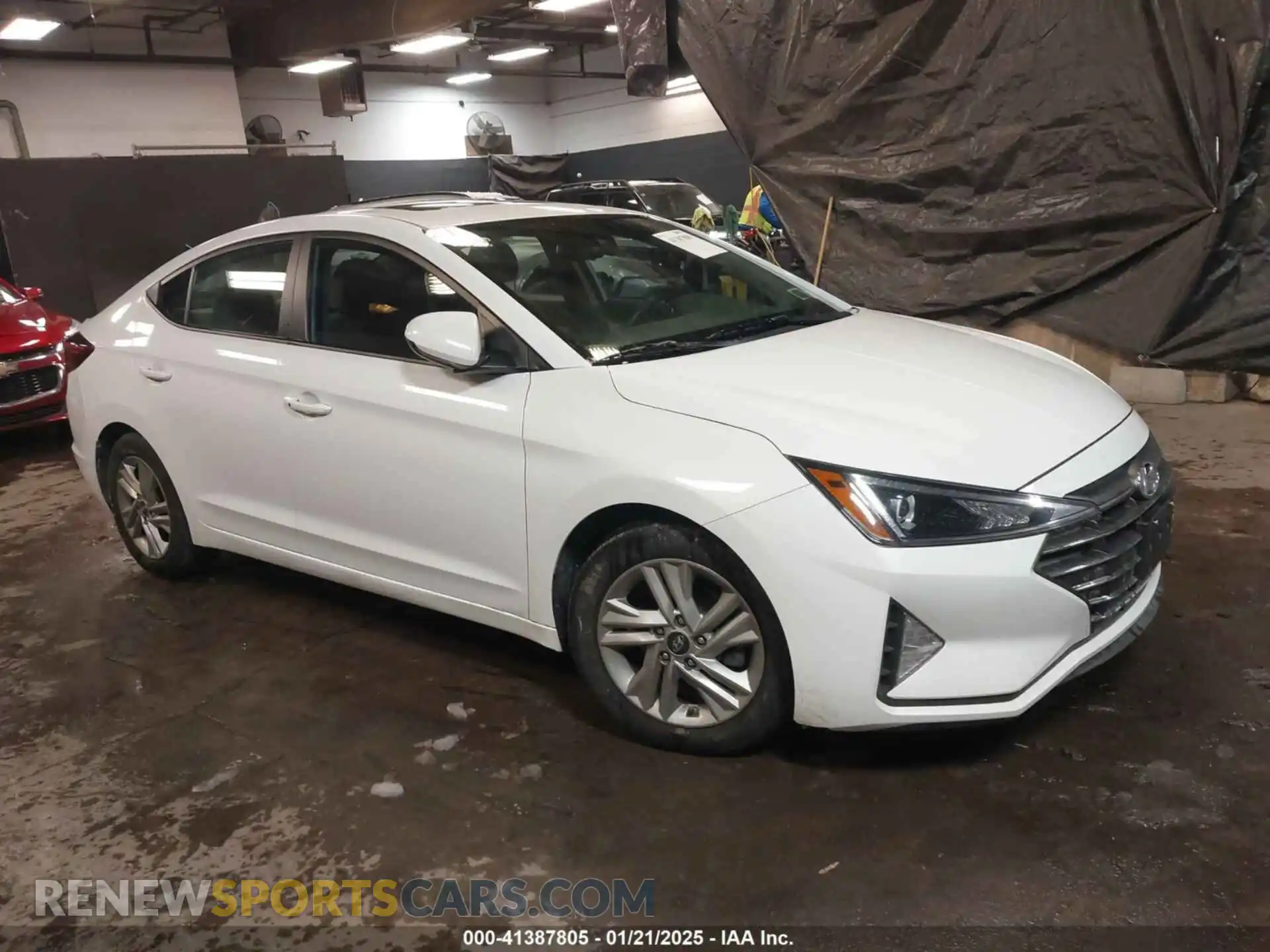 1 Photograph of a damaged car 5NPD84LF7LH613807 HYUNDAI ELANTRA 2020
