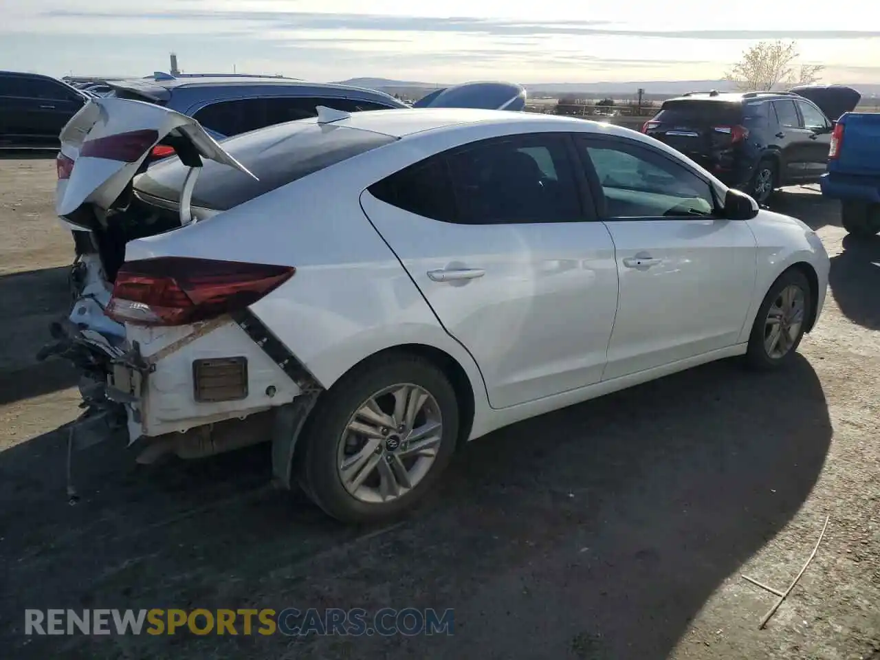 3 Photograph of a damaged car 5NPD84LF8LH516244 HYUNDAI ELANTRA 2020