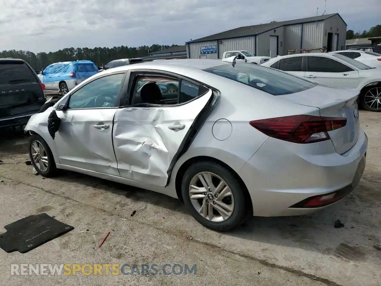 2 Photograph of a damaged car 5NPD84LF8LH527227 HYUNDAI ELANTRA 2020