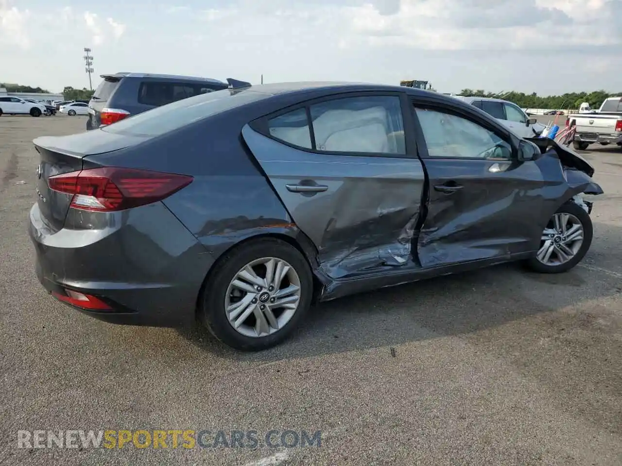 3 Photograph of a damaged car 5NPD84LF8LH572099 HYUNDAI ELANTRA 2020