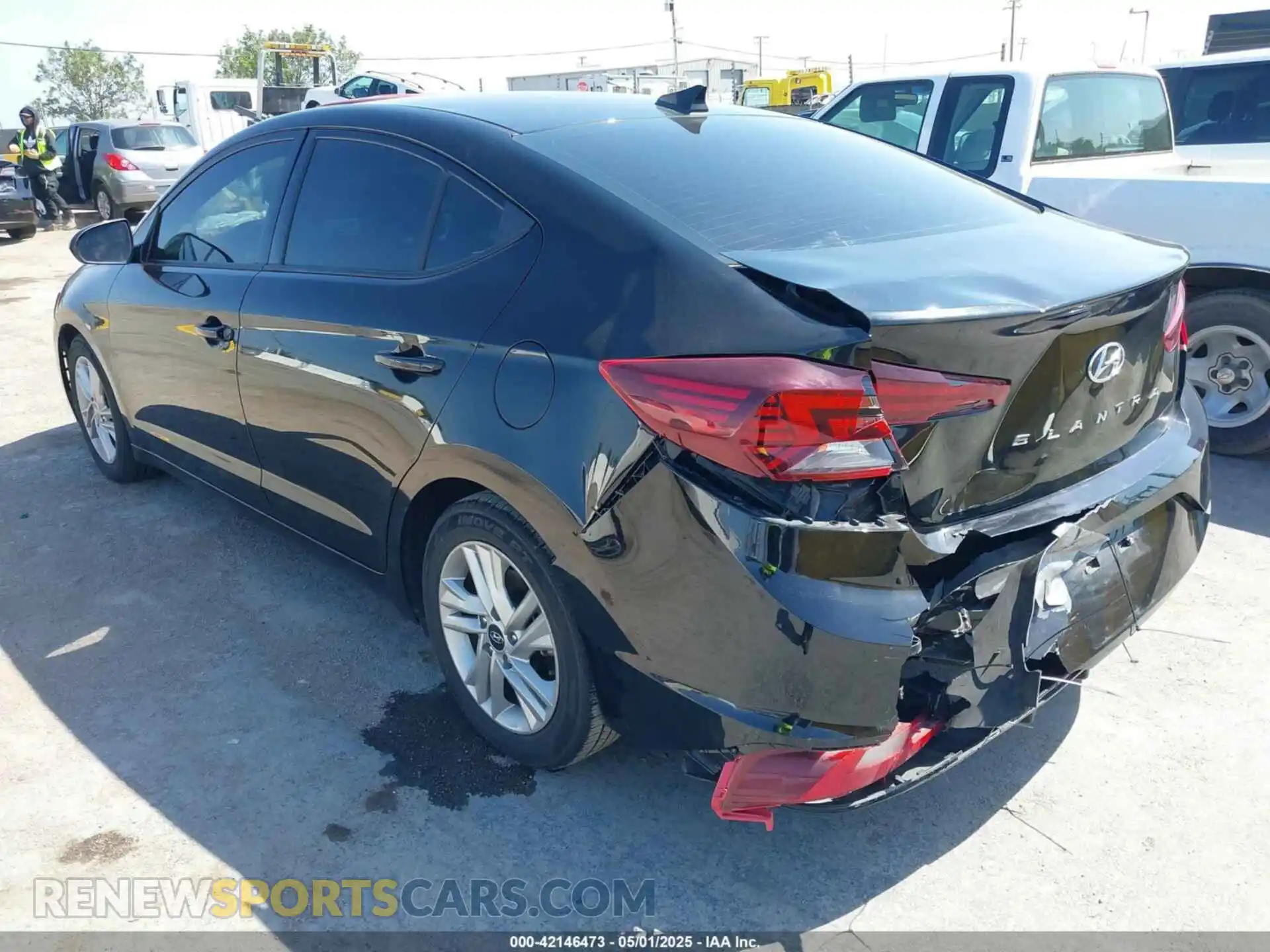3 Photograph of a damaged car 5NPD84LF9LH548247 HYUNDAI ELANTRA 2020