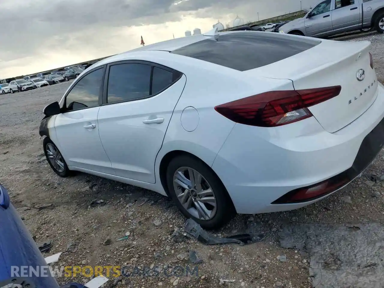 2 Photograph of a damaged car 5NPD84LF9LH569373 HYUNDAI ELANTRA 2020