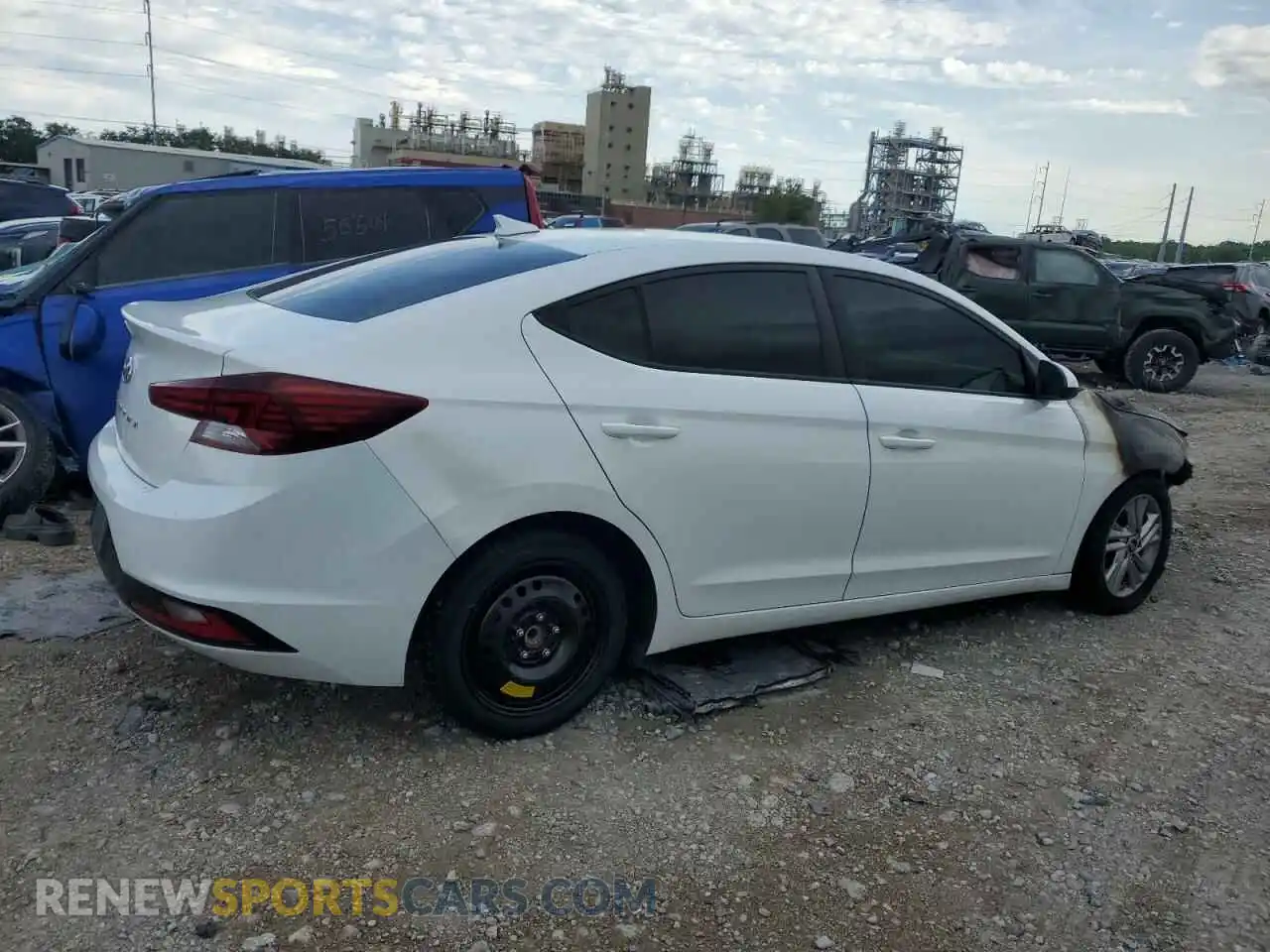 3 Photograph of a damaged car 5NPD84LF9LH569373 HYUNDAI ELANTRA 2020