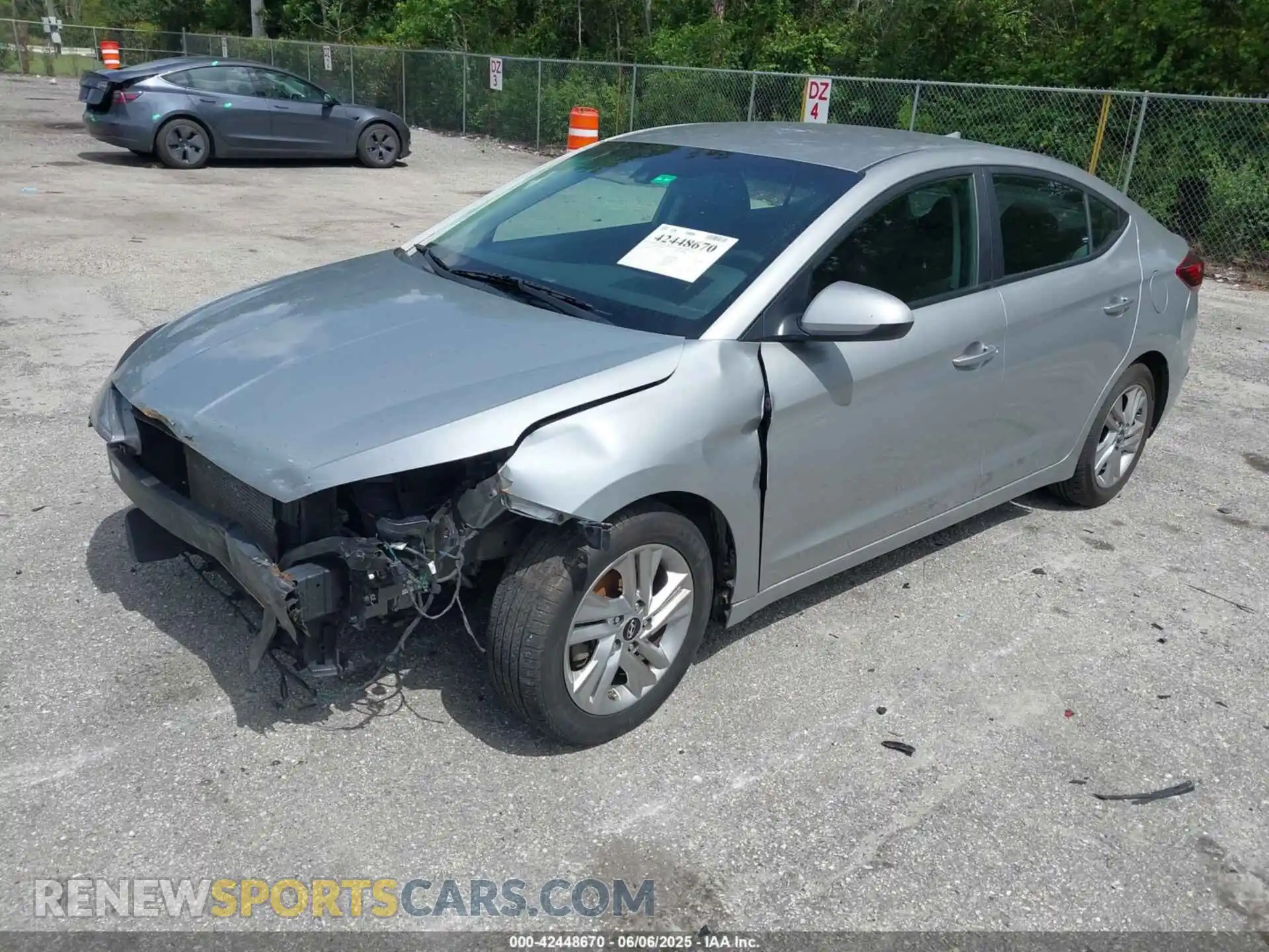 2 Photograph of a damaged car 5NPD84LF9LH574783 HYUNDAI ELANTRA 2020