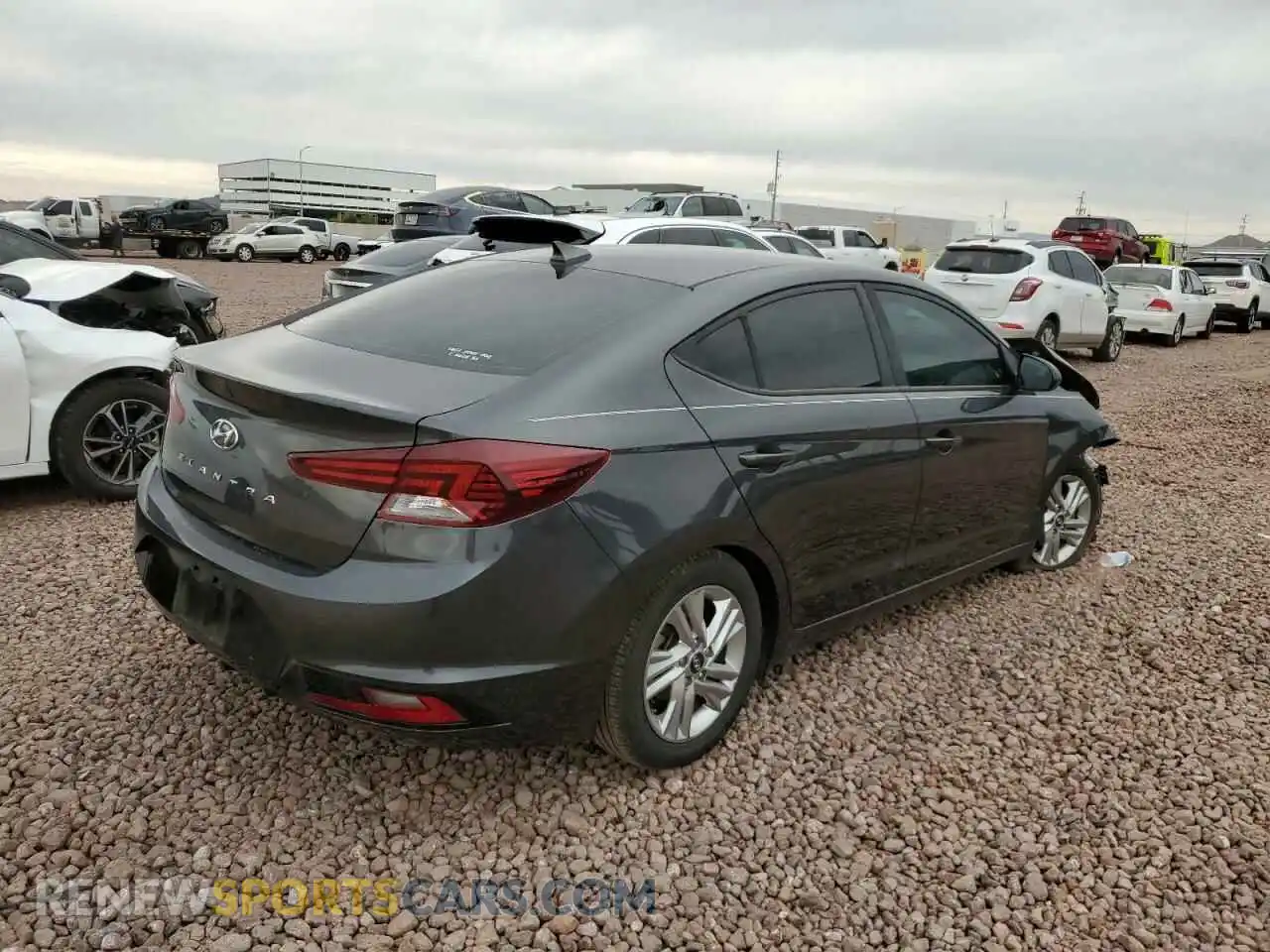3 Photograph of a damaged car 5NPD84LF9LH575688 HYUNDAI ELANTRA 2020