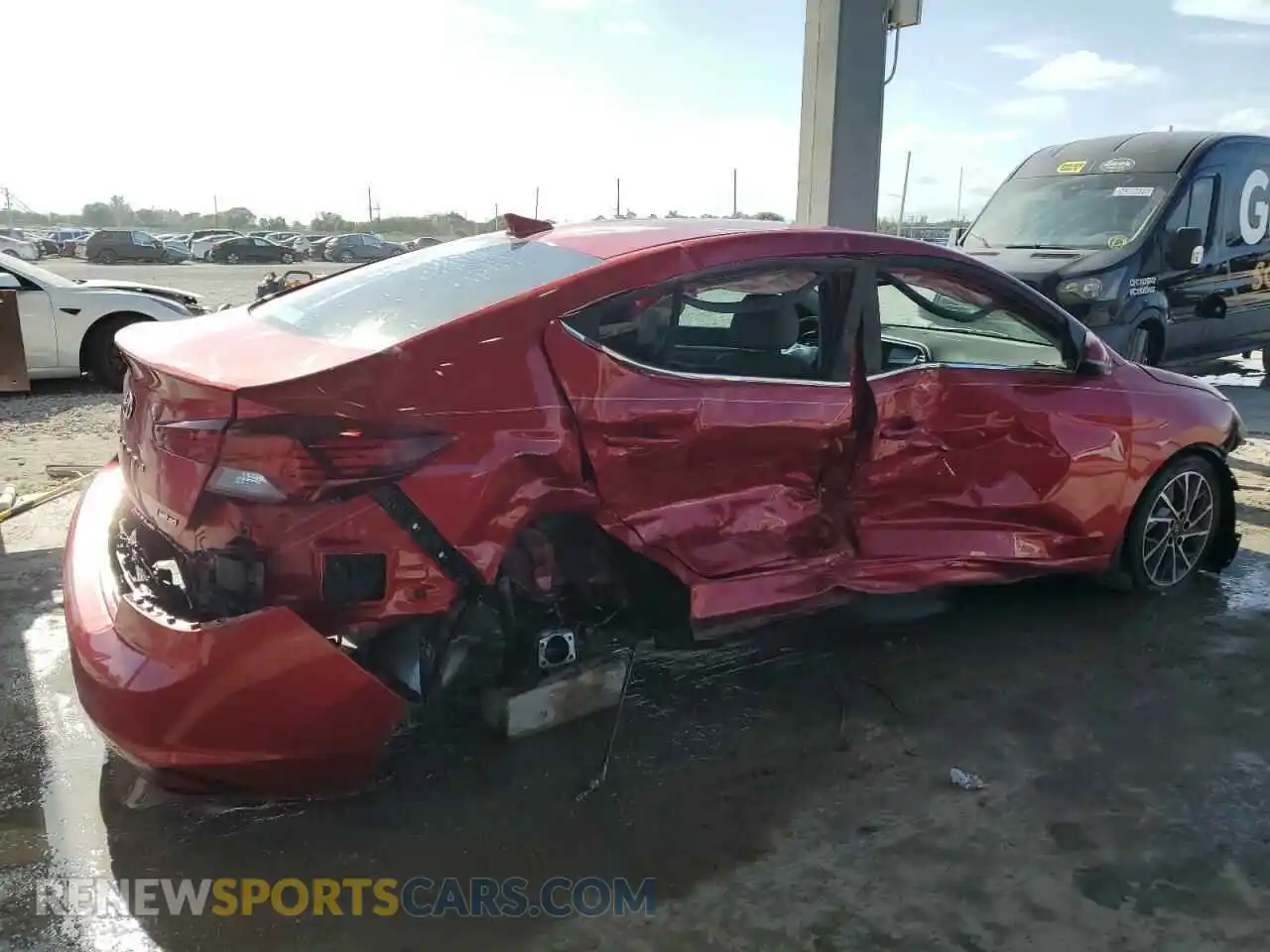 3 Photograph of a damaged car 5NPD84LF9LH576775 HYUNDAI ELANTRA 2020