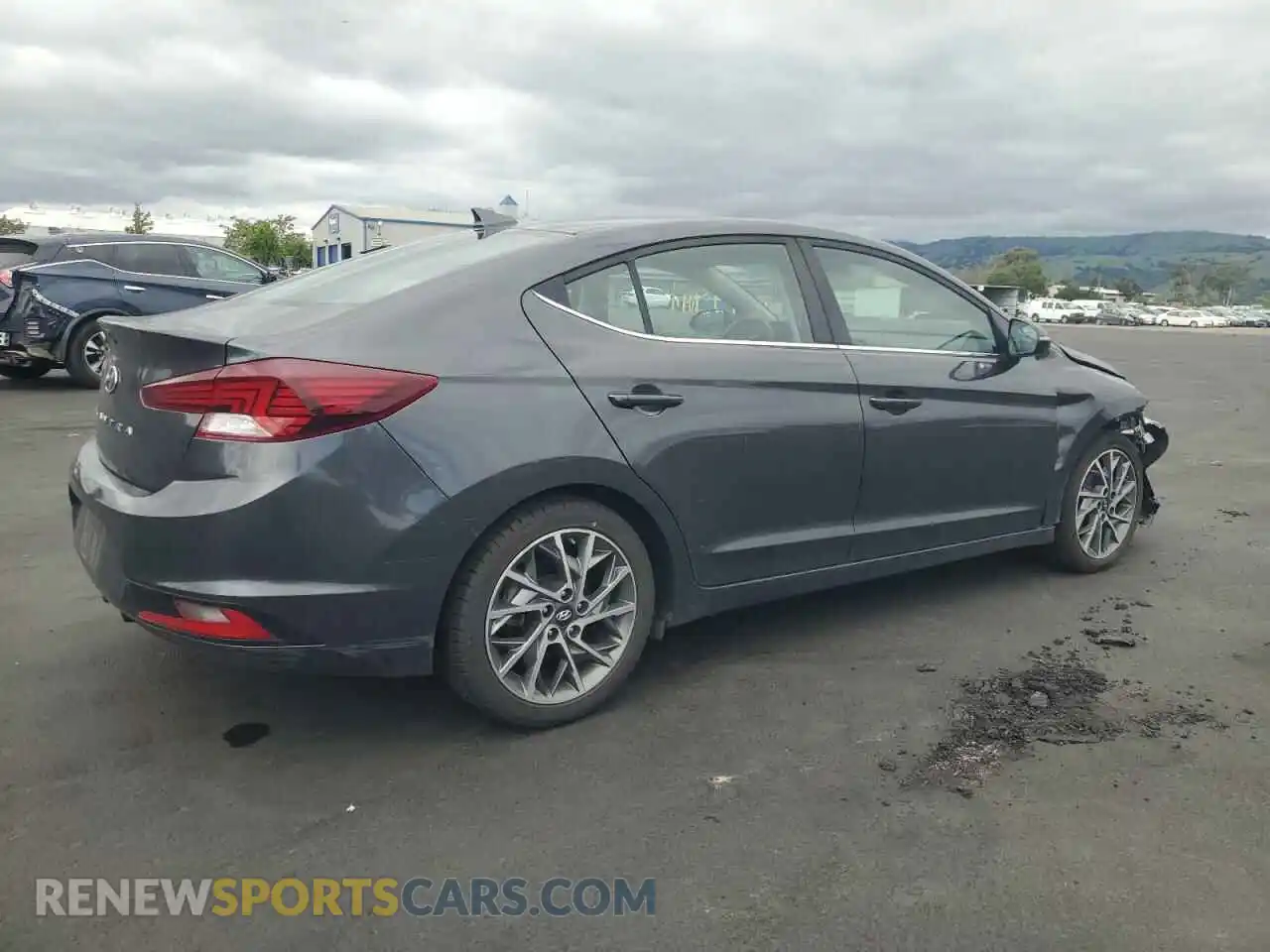3 Photograph of a damaged car 5NPD84LF9LH577294 HYUNDAI ELANTRA 2020