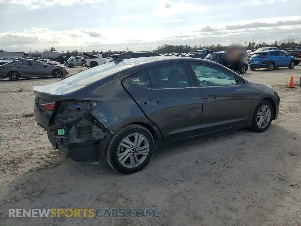 3 Photograph of a damaged car 5NPD84LF9LH585007 HYUNDAI ELANTRA 2020