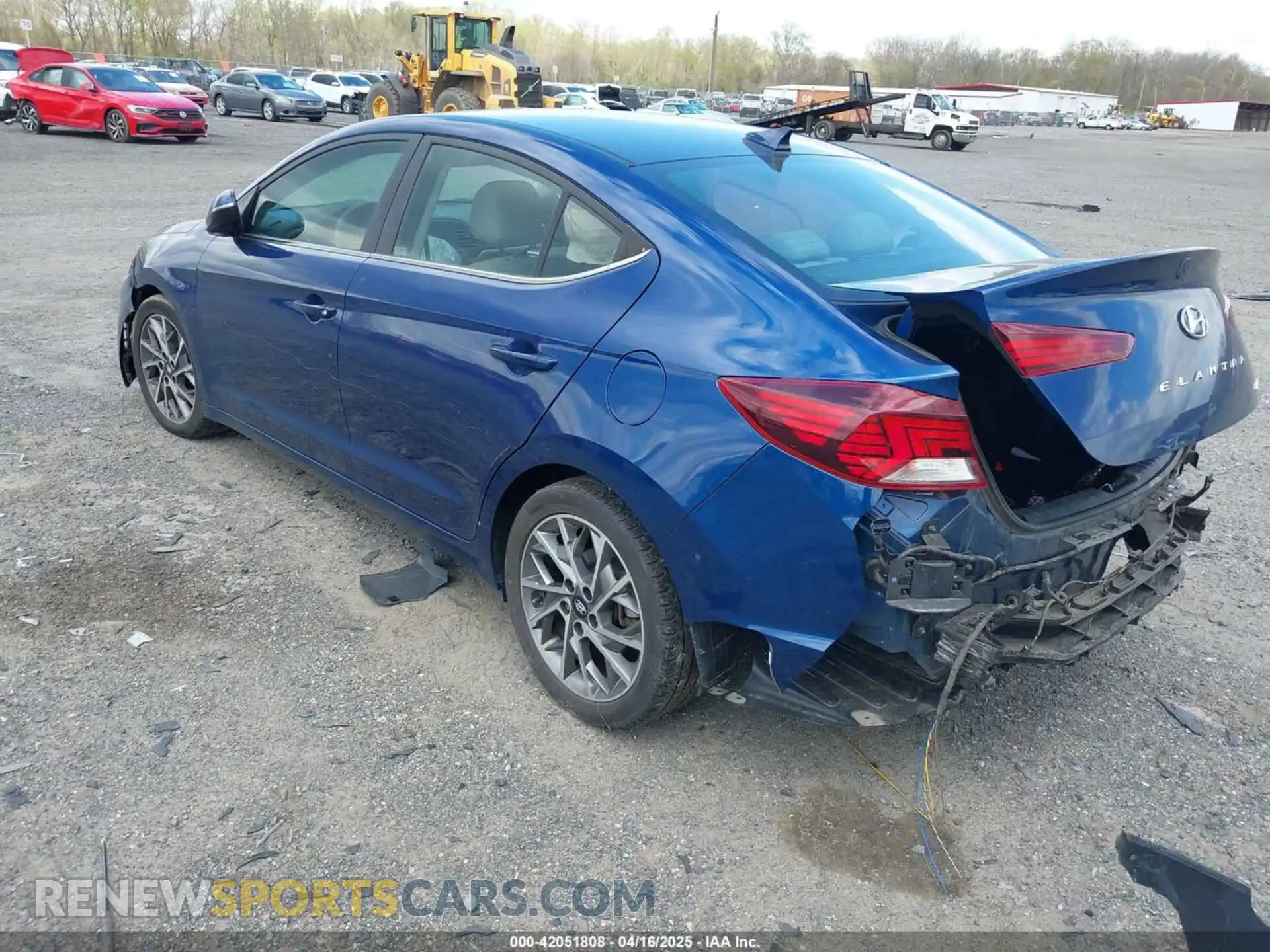 3 Photograph of a damaged car 5NPD84LFXLH537113 HYUNDAI ELANTRA 2020