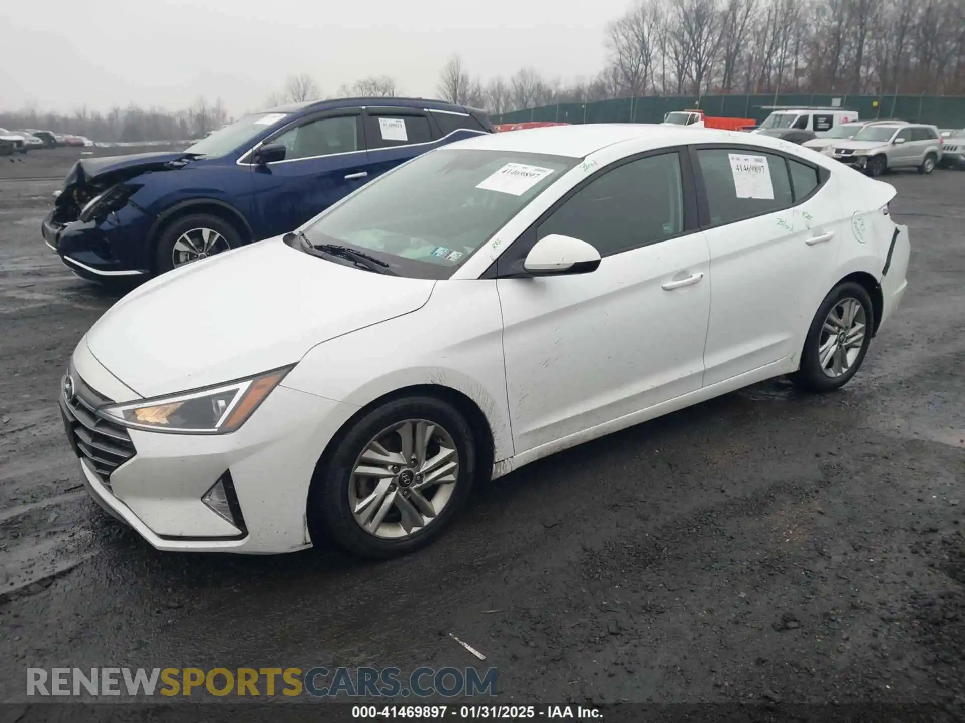 2 Photograph of a damaged car 5NPD84LFXLH565199 HYUNDAI ELANTRA 2020