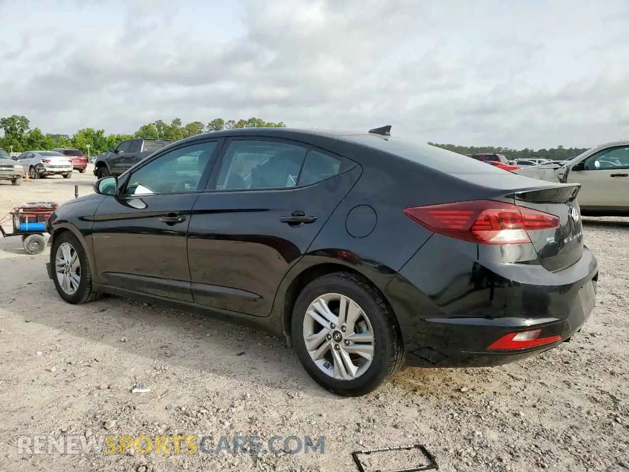 2 Photograph of a damaged car 5NPD84LFXLH575473 HYUNDAI ELANTRA 2020