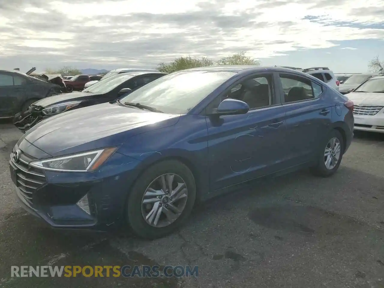 1 Photograph of a damaged car 5NPD84LFXLH575862 HYUNDAI ELANTRA 2020