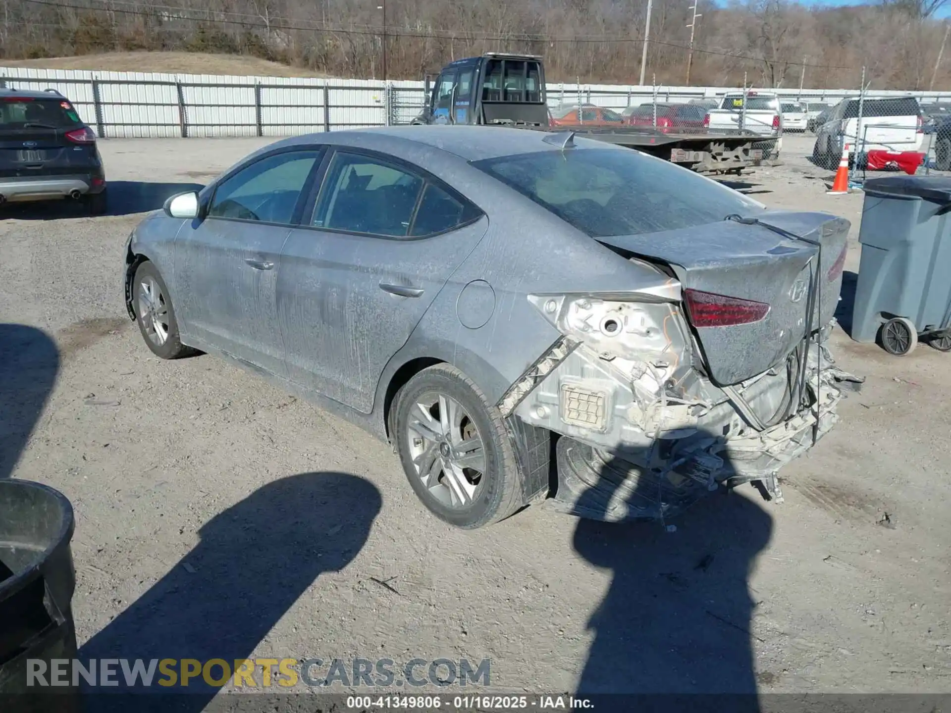 3 Photograph of a damaged car 5NPD84LFXLH580401 HYUNDAI ELANTRA 2020