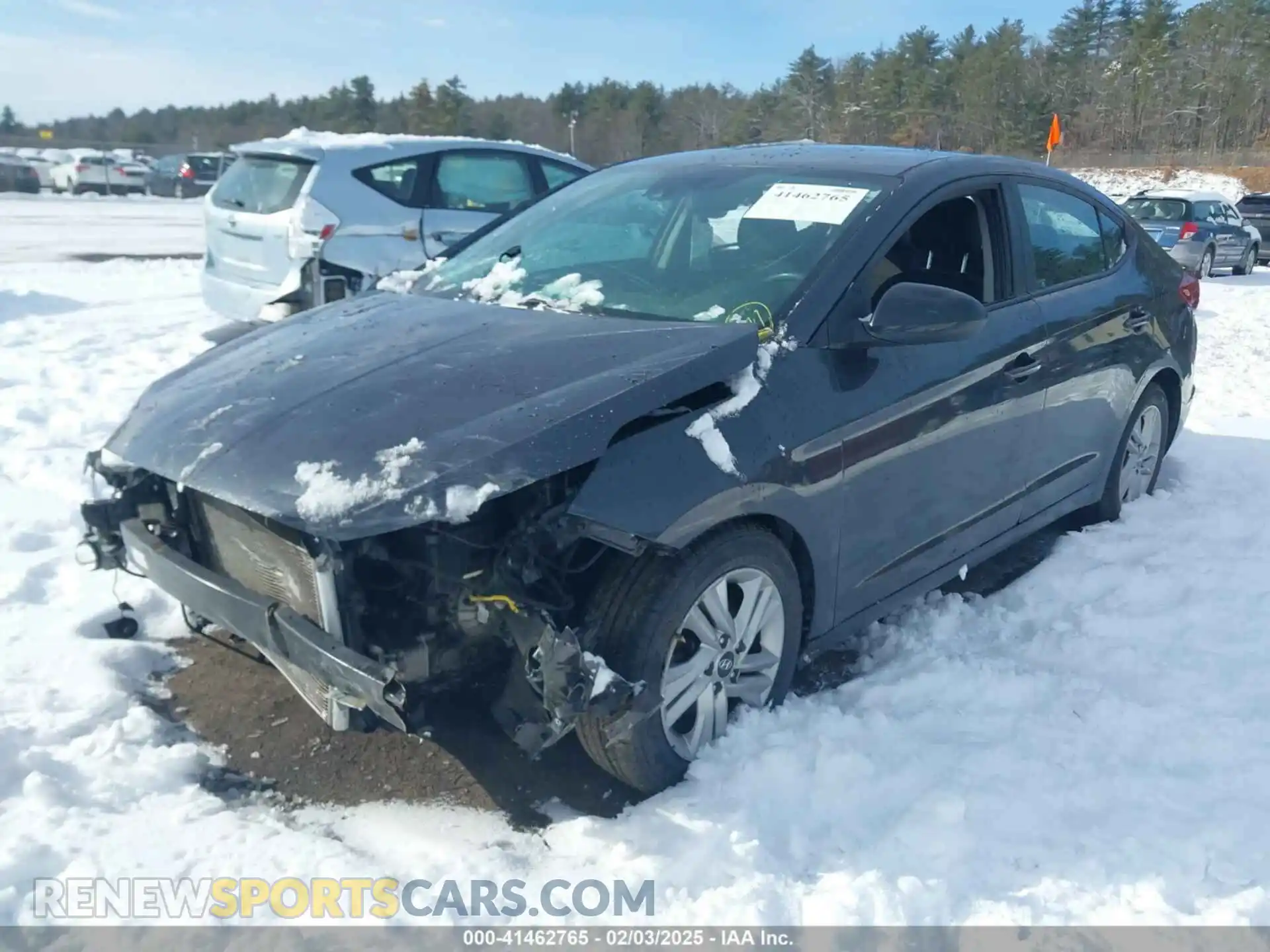 2 Photograph of a damaged car 5NPD84LFXLH581385 HYUNDAI ELANTRA 2020
