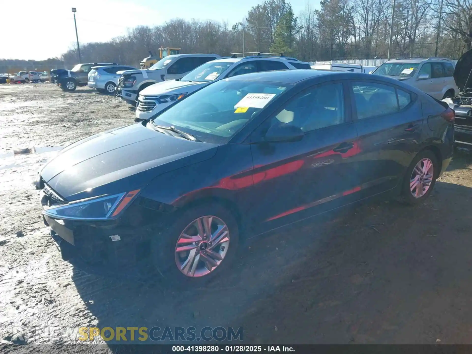 2 Photograph of a damaged car 5NPD84LFXLH582424 HYUNDAI ELANTRA 2020