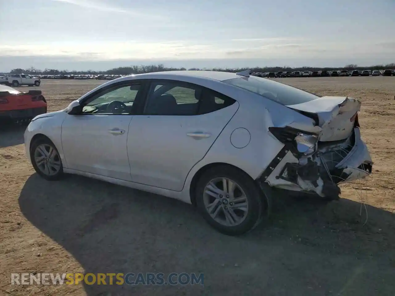 2 Photograph of a damaged car 5NPD84LFXLH629810 HYUNDAI ELANTRA 2020