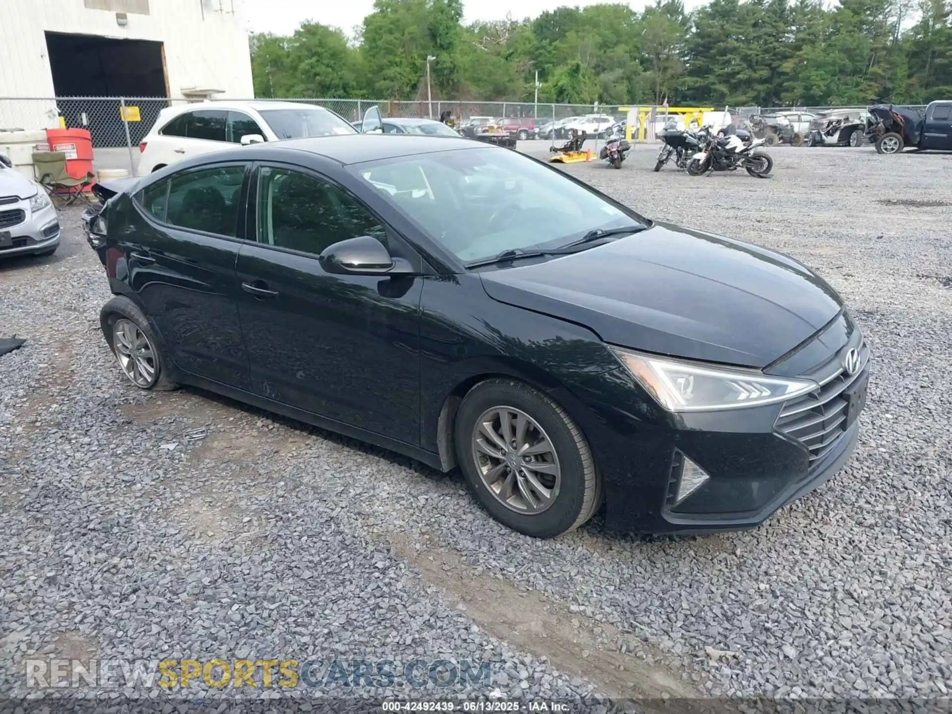1 Photograph of a damaged car 5NPD94LA3LH602272 HYUNDAI ELANTRA 2020