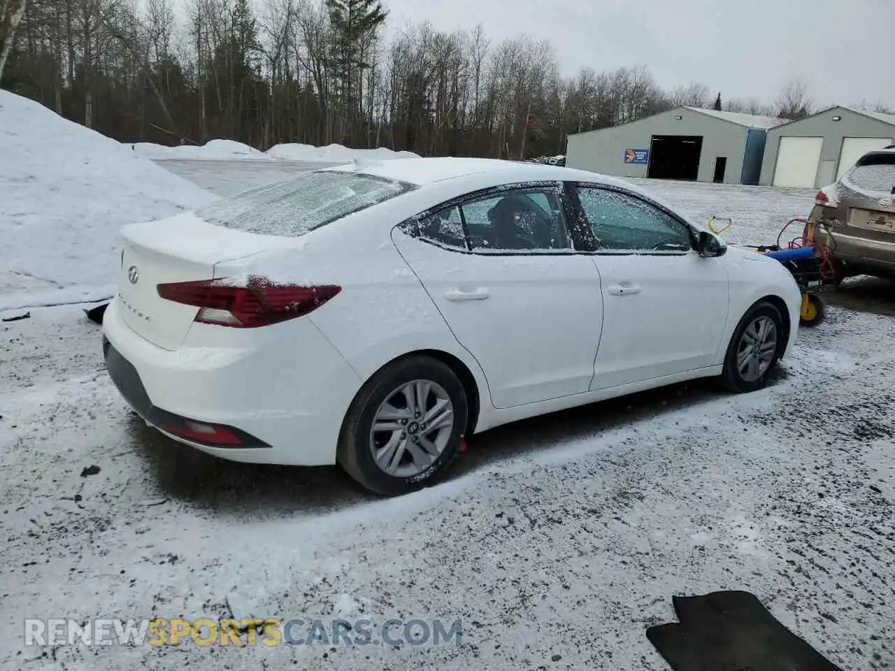 3 Фотография поврежденного автомобиля KMHD84LF2LU076152 HYUNDAI ELANTRA 2020