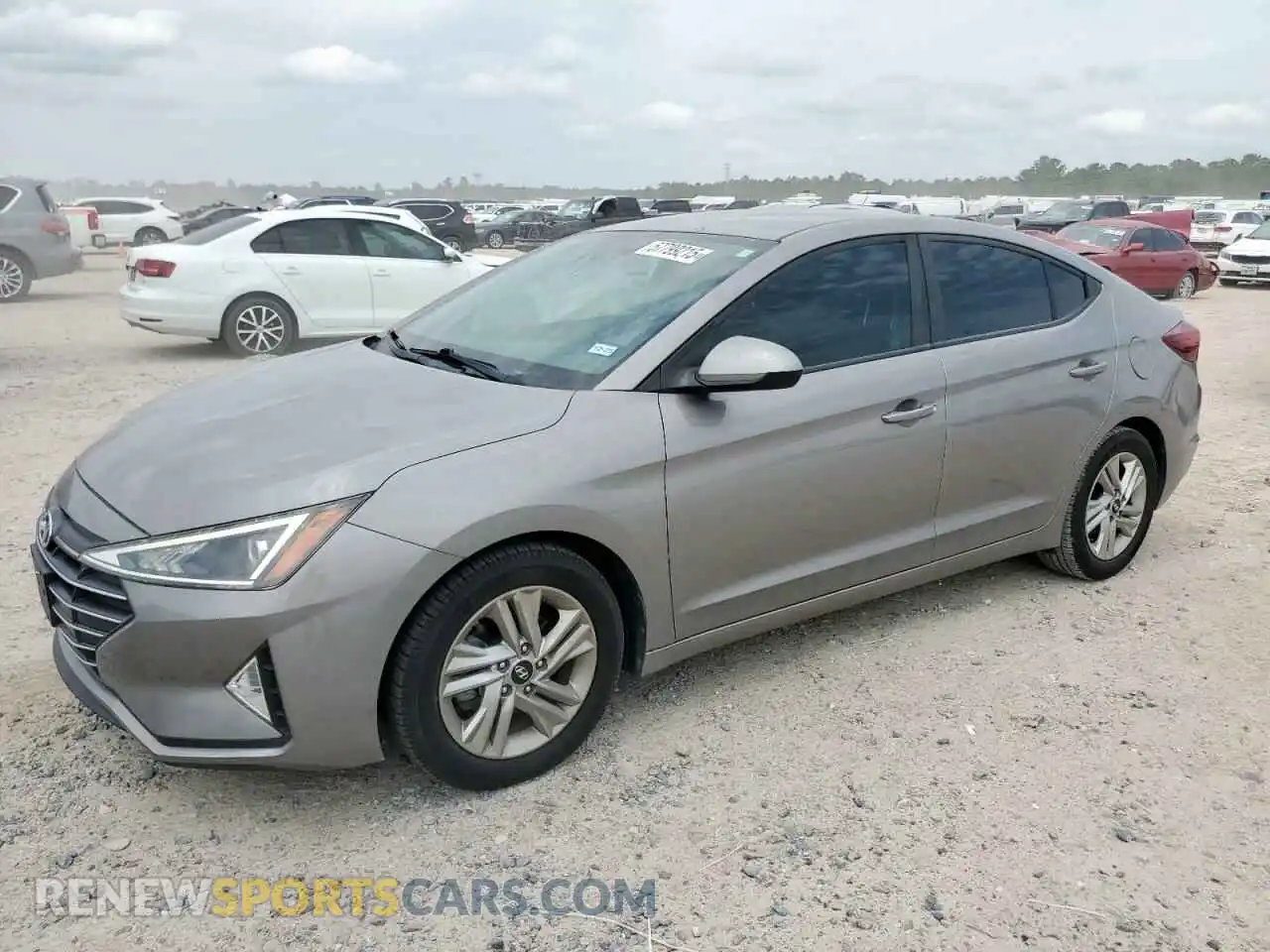 1 Фотография поврежденного автомобиля KMHD84LF2LU941556 HYUNDAI ELANTRA 2020