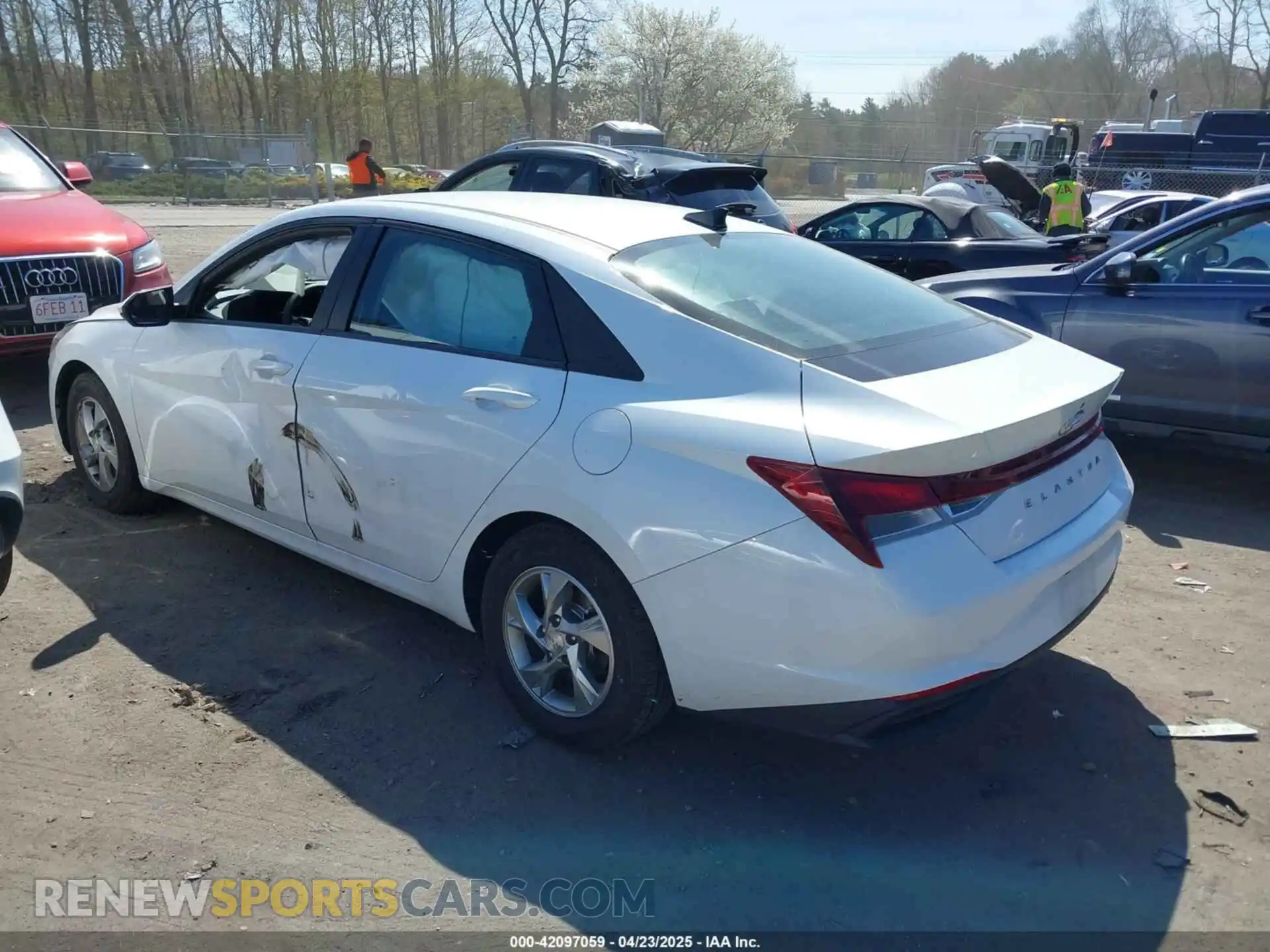 3 Photograph of a damaged car 5NPLL4AG2MH045859 HYUNDAI ELANTRA 2021