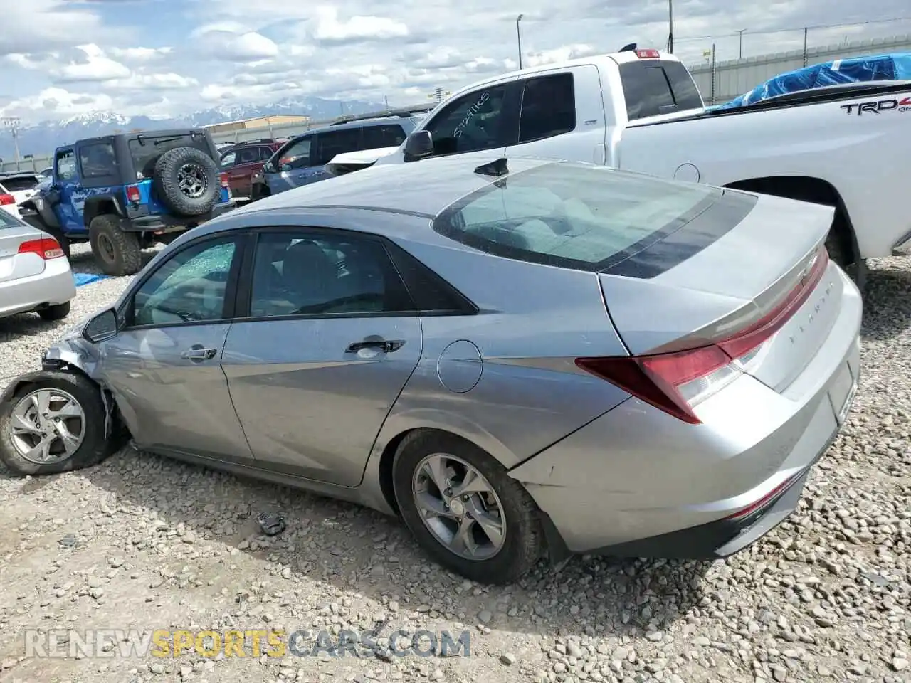 2 Photograph of a damaged car 5NPLL4AG4MH015780 HYUNDAI ELANTRA 2021