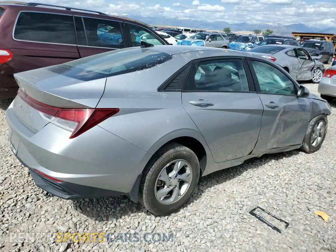 3 Photograph of a damaged car 5NPLL4AG4MH015780 HYUNDAI ELANTRA 2021