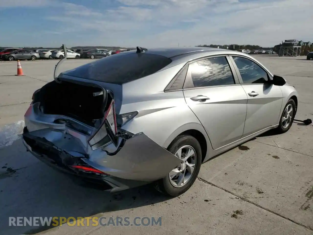 3 Photograph of a damaged car 5NPLL4AG4MH037763 HYUNDAI ELANTRA 2021