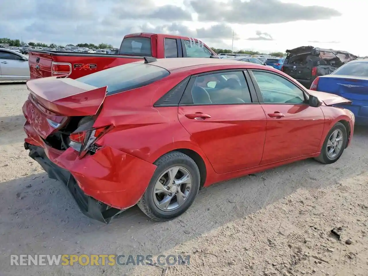 3 Photograph of a damaged car 5NPLL4AG4MH042509 HYUNDAI ELANTRA 2021