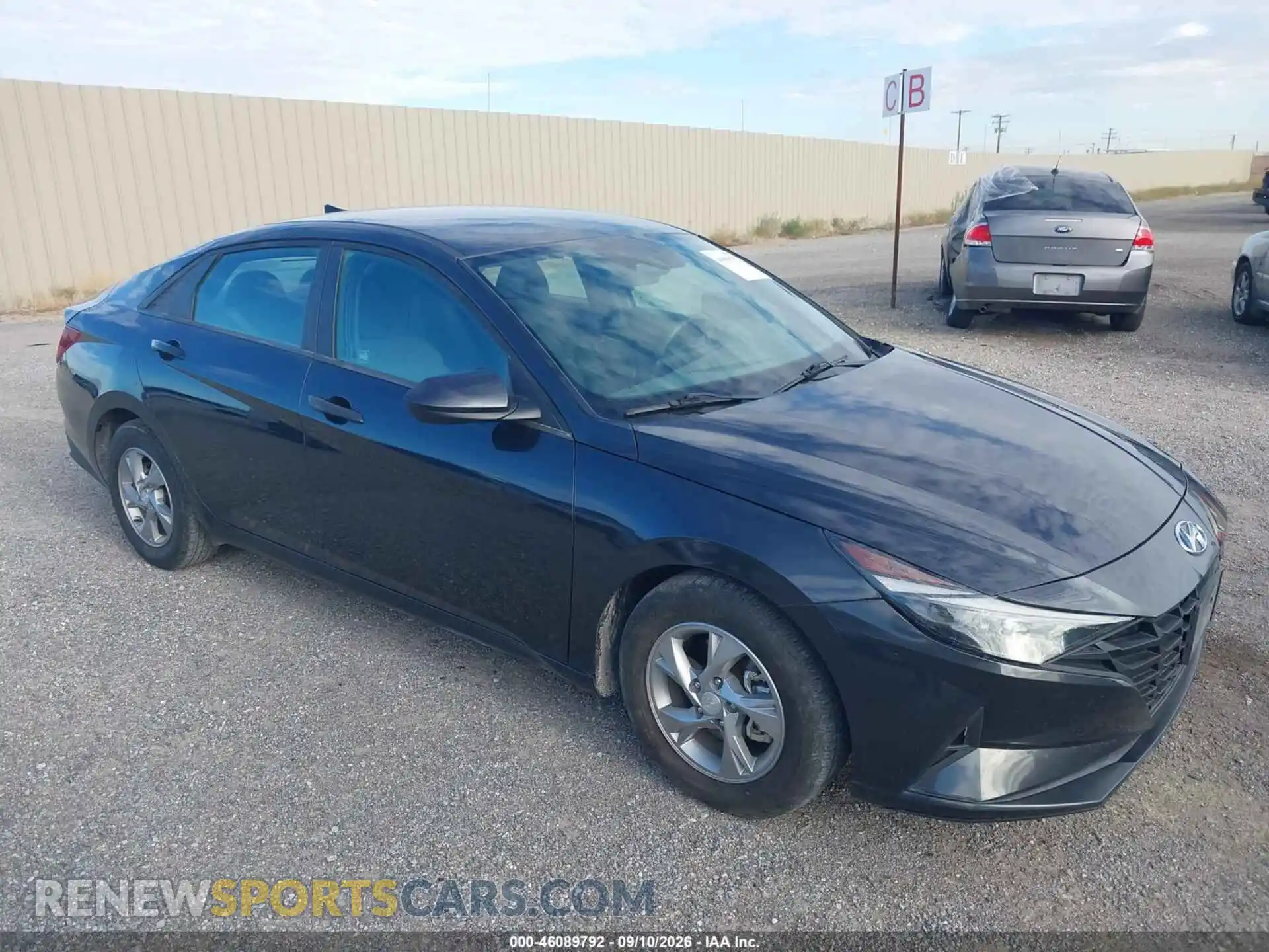 1 Photograph of a damaged car 5NPLL4AG4MH048469 HYUNDAI ELANTRA 2021