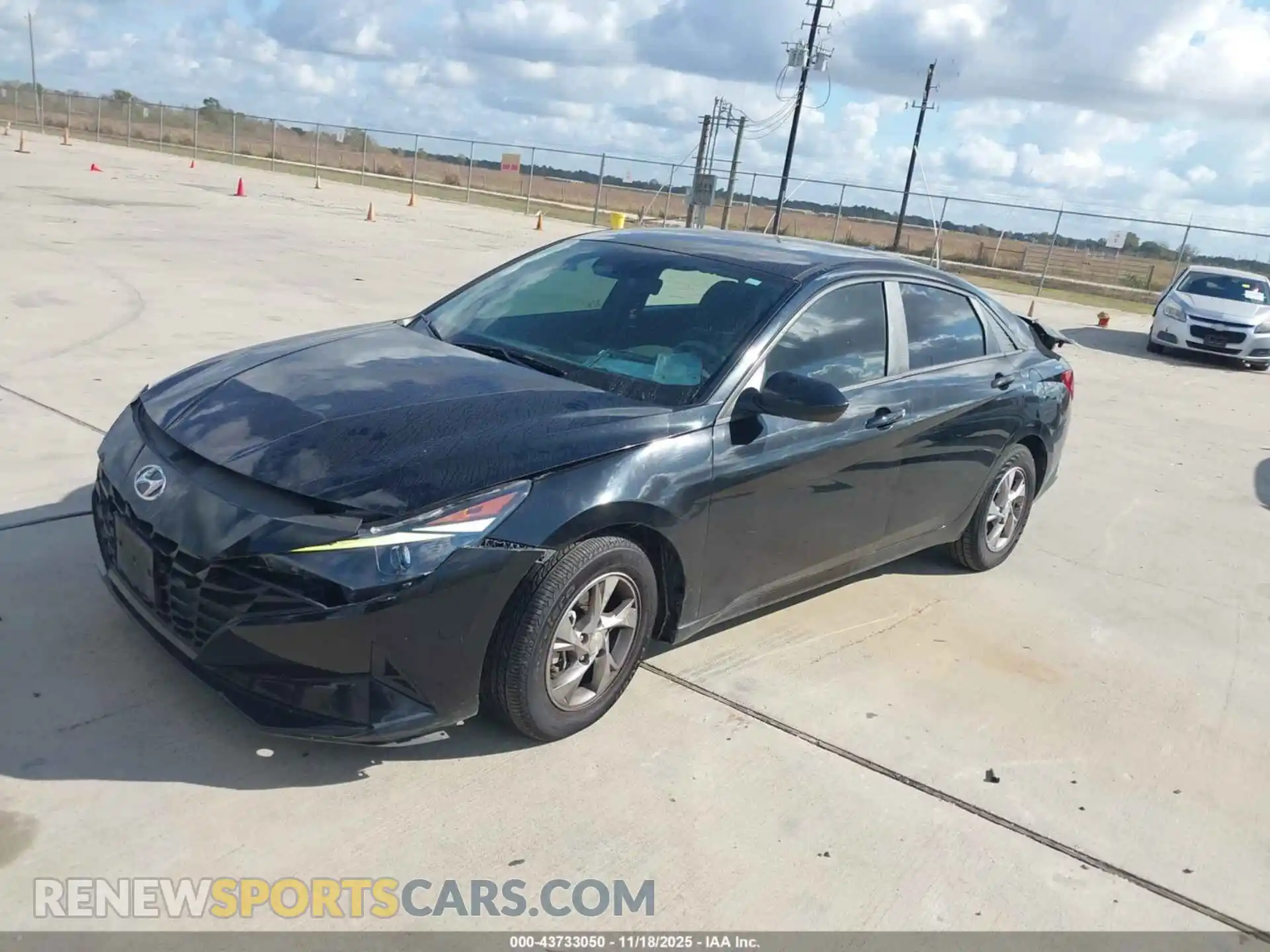 2 Photograph of a damaged car 5NPLL4AG5MH035567 HYUNDAI ELANTRA 2021