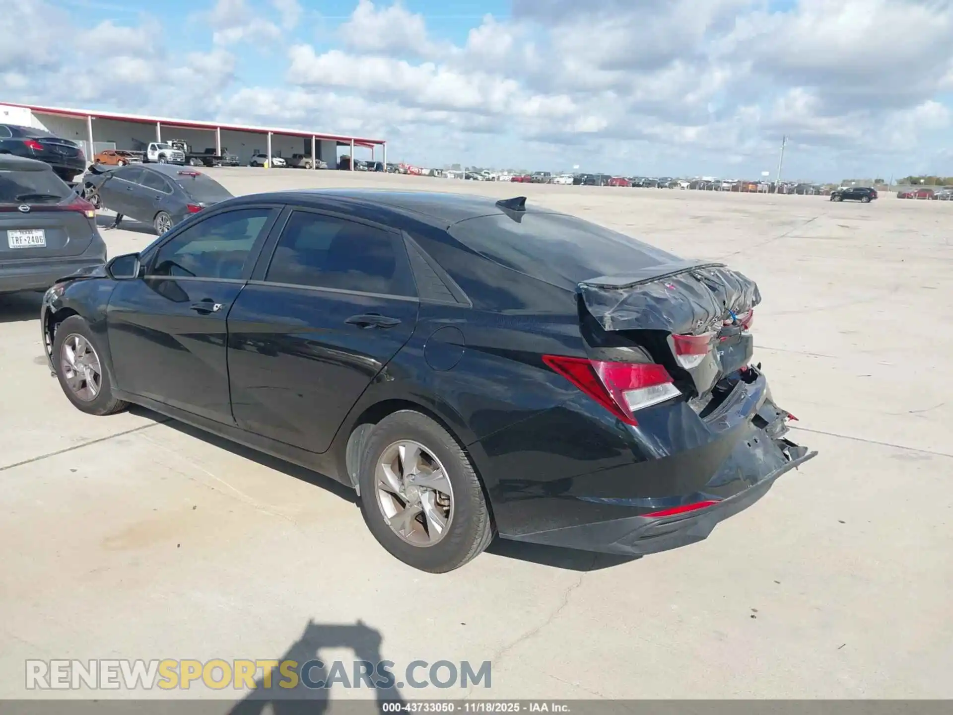 3 Photograph of a damaged car 5NPLL4AG5MH035567 HYUNDAI ELANTRA 2021