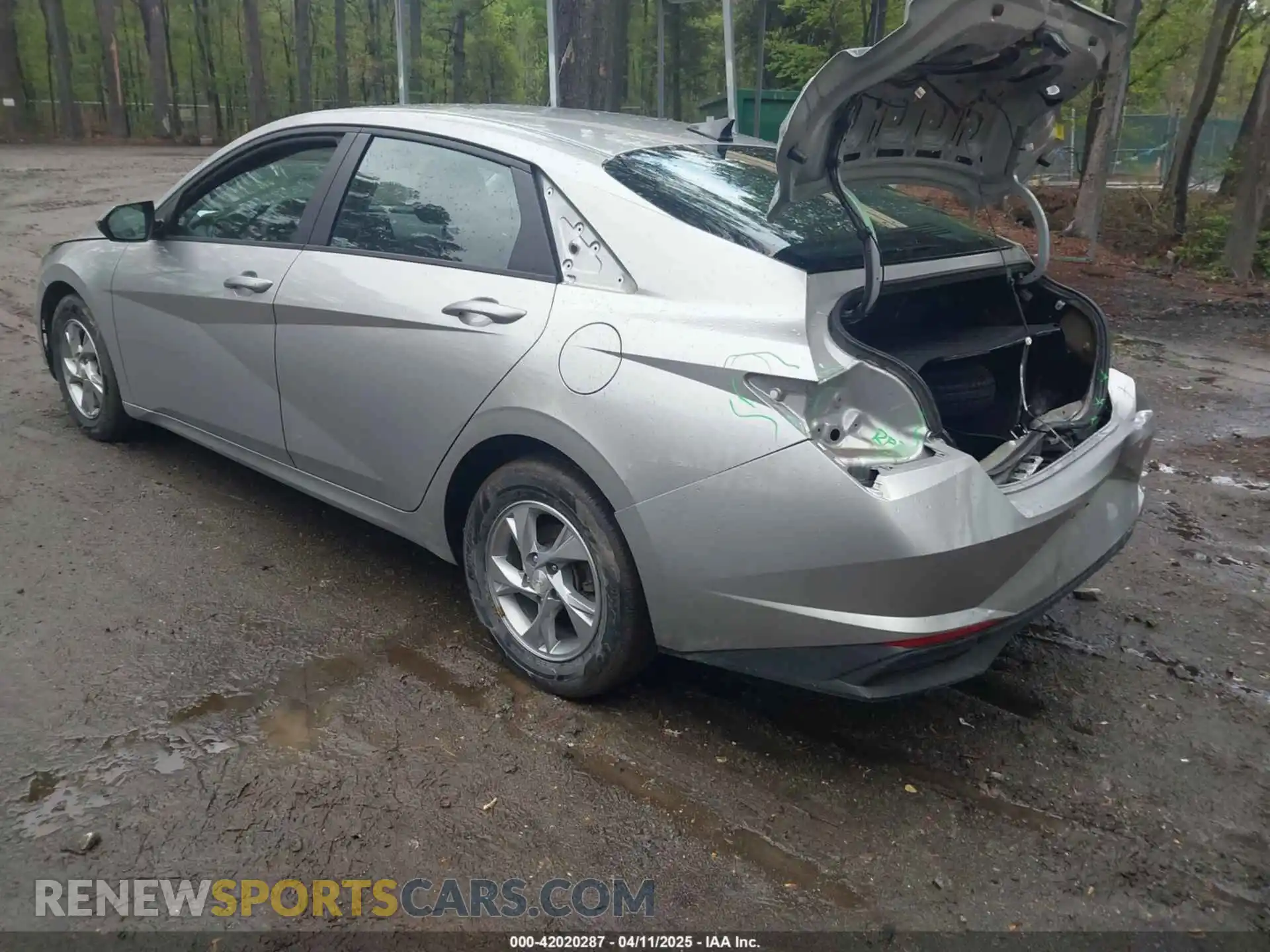 3 Photograph of a damaged car 5NPLL4AG6MH011066 HYUNDAI ELANTRA 2021