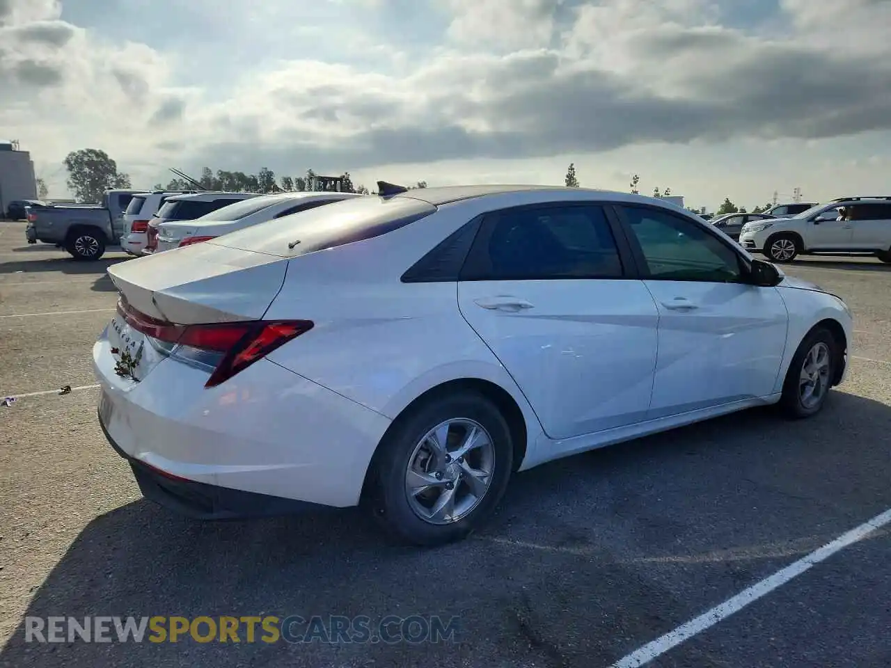 3 Photograph of a damaged car 5NPLL4AG7MH016535 HYUNDAI ELANTRA 2021