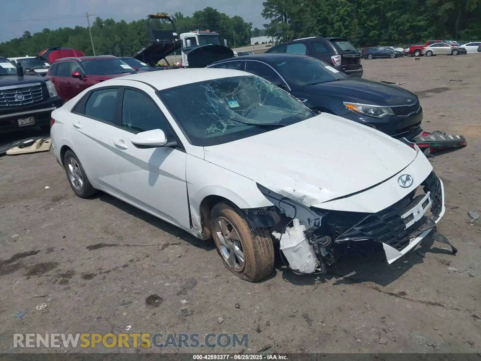 1 Photograph of a damaged car 5NPLL4AG7MH037871 HYUNDAI ELANTRA 2021