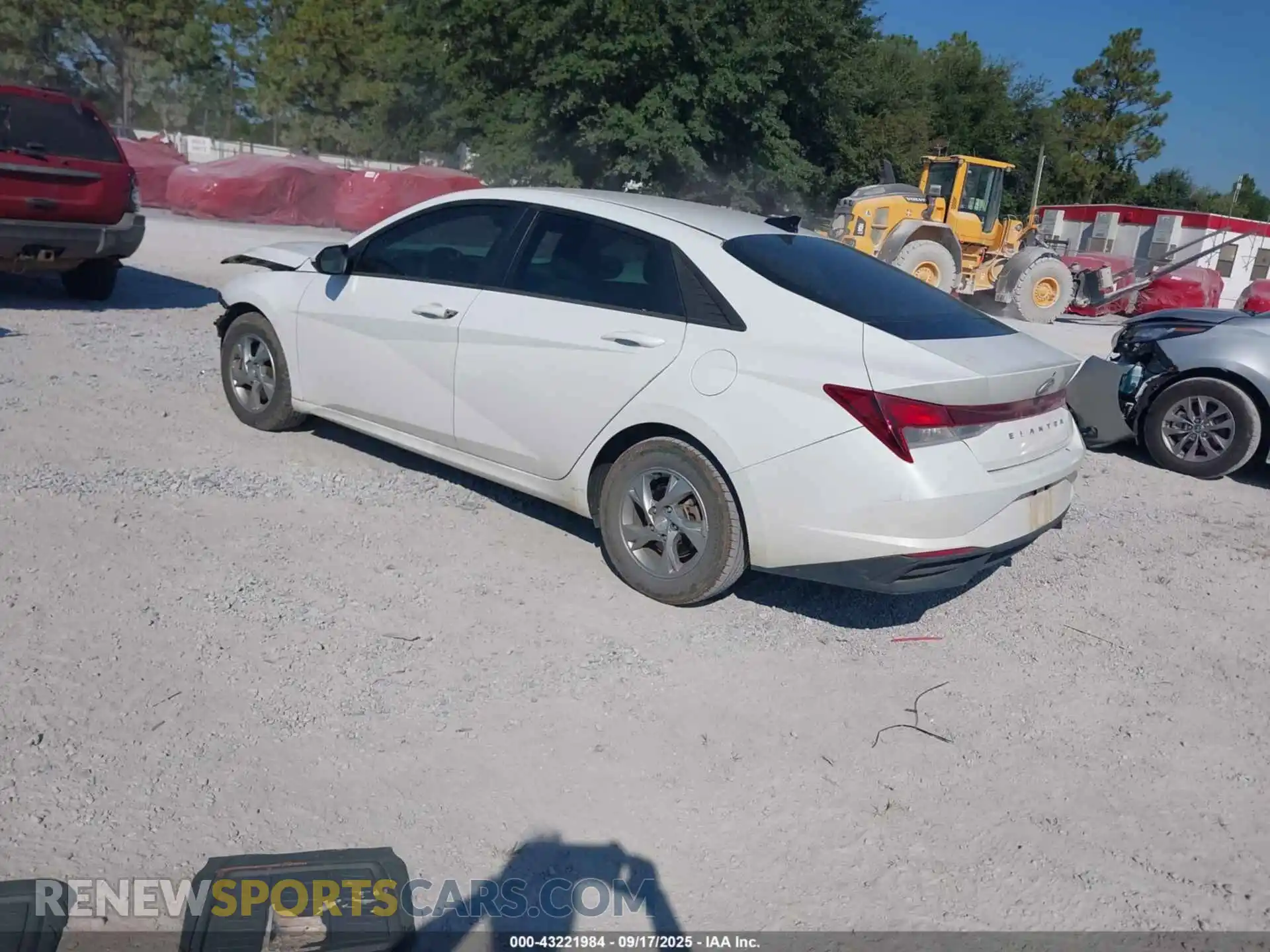3 Photograph of a damaged car 5NPLL4AG7MH041810 HYUNDAI ELANTRA 2021